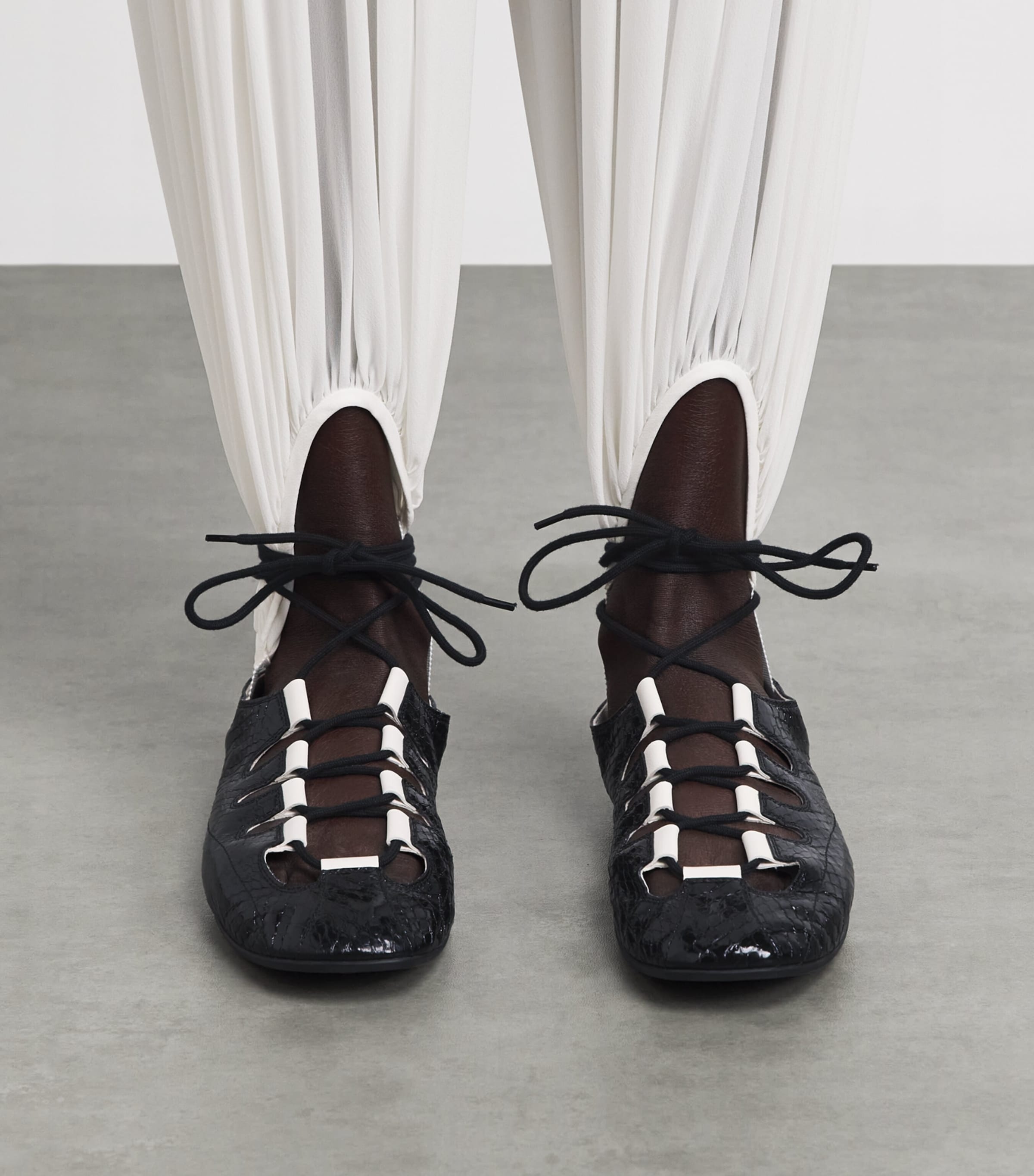 Alaïa Snakeskin Lace-Up Ballet Flats Noir Image 4
