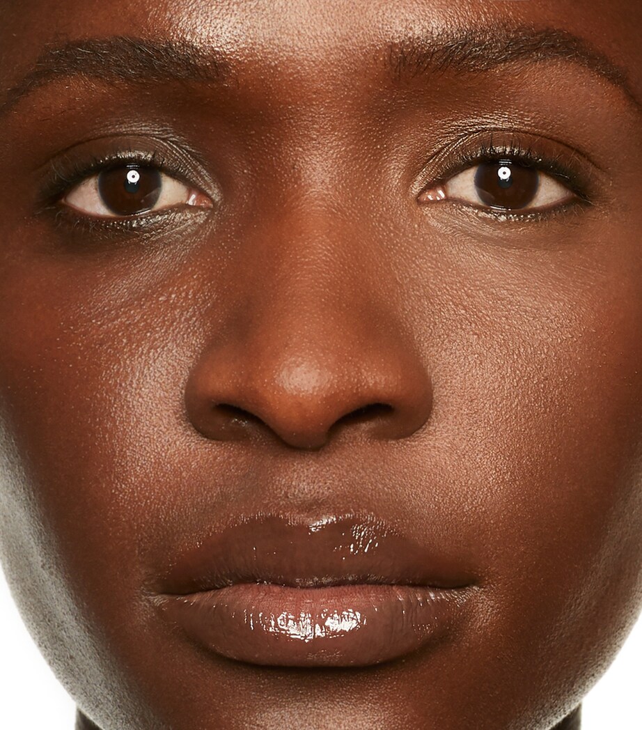 Soft Matte Complete Concealer CACAO Image 3