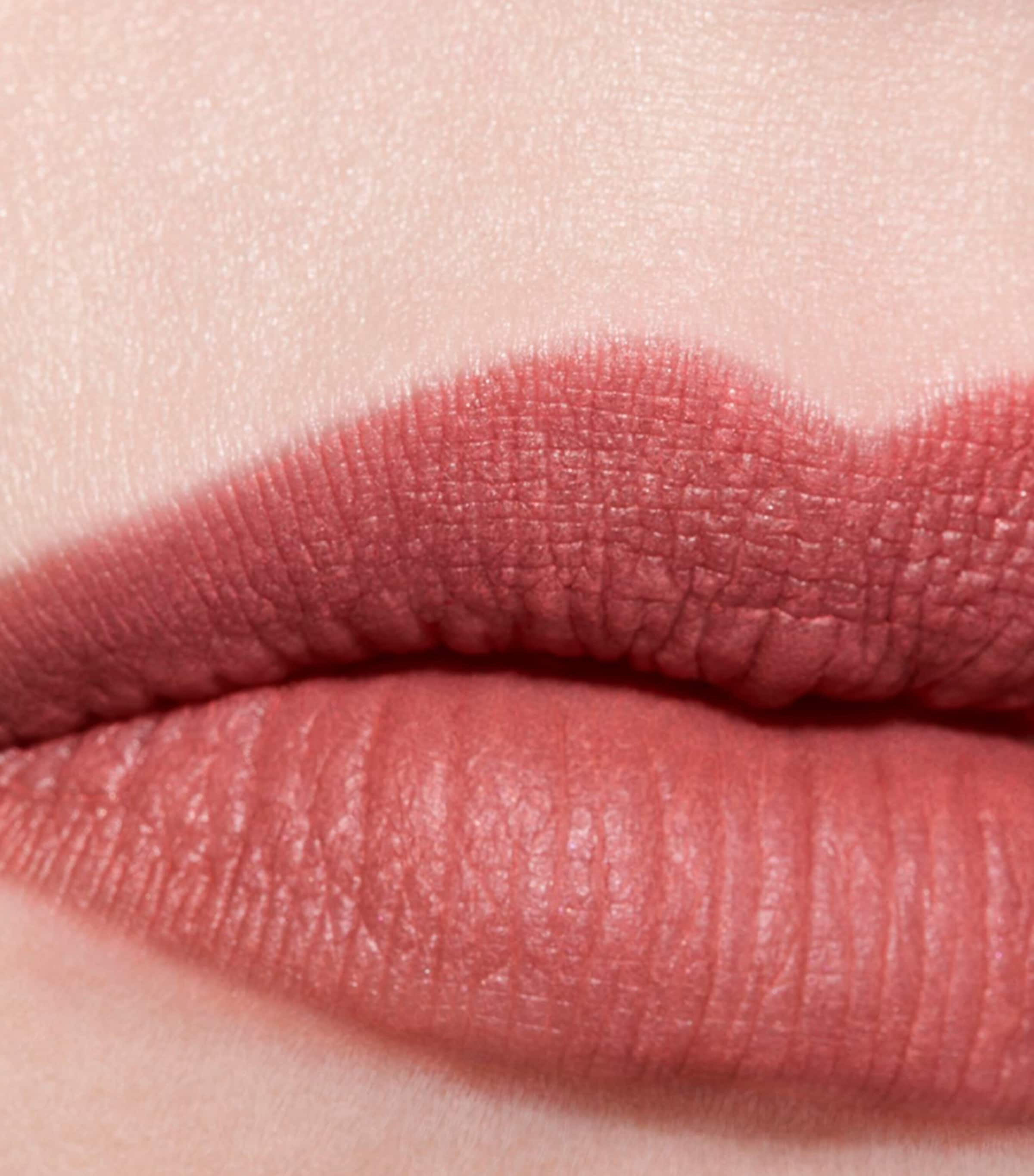 ROUGE ALURE Liquid Velvet AFFRANCHIE 77 Image 2