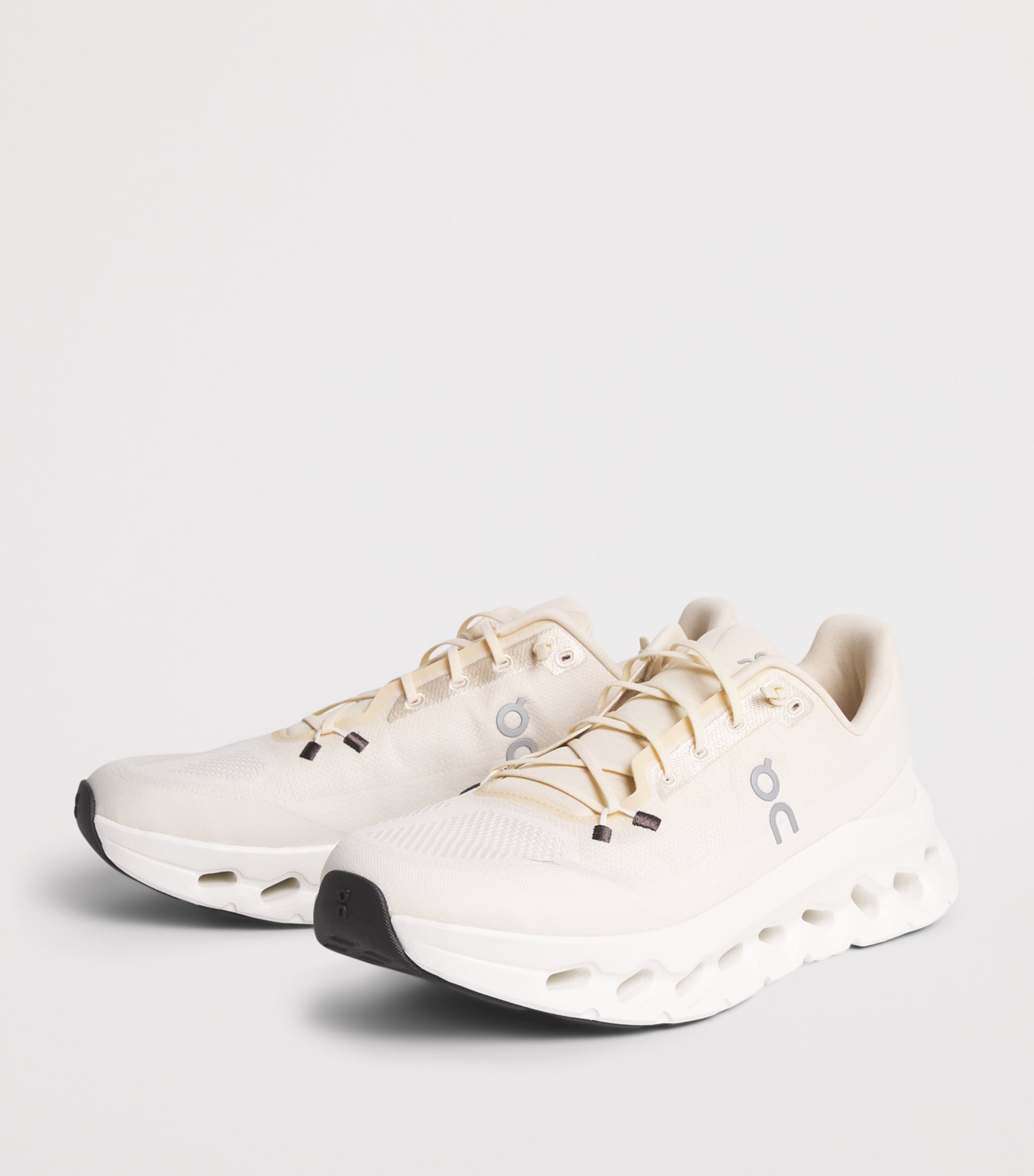 On Mens Cloudtilt Trainers Sand | Dew Image 3