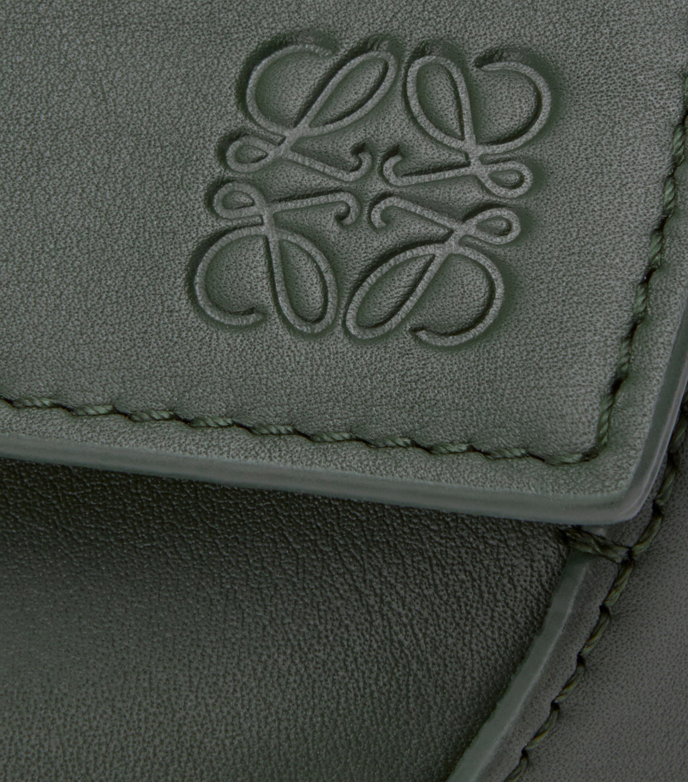 Small Leather Puzzle Edge Landscape Top-Handle Bag BOTTLE GREEN OCHRE Image 10