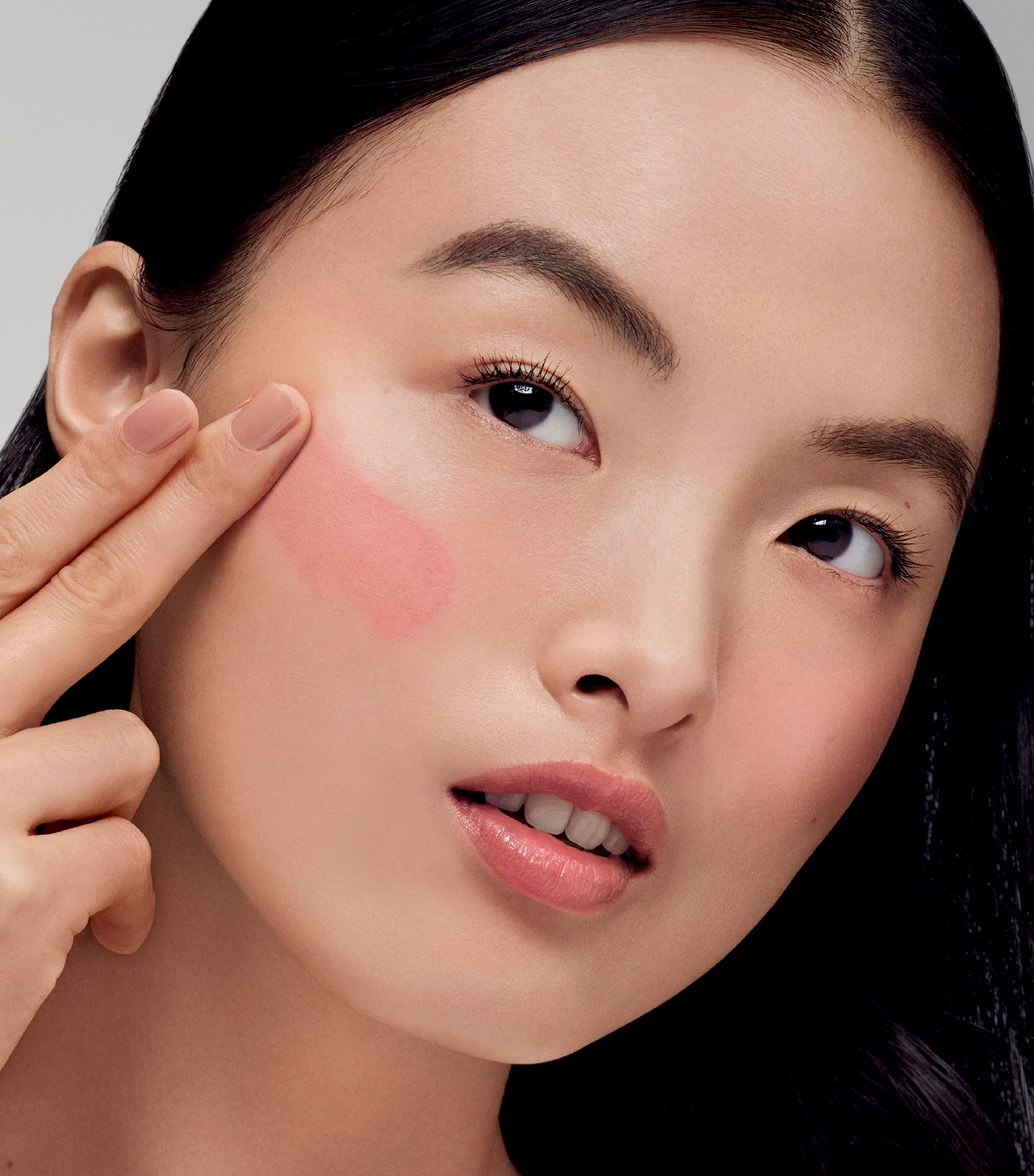 Estée Lauder Futurist Blushmaker Dewy Cheek Tint Across Th Dancefloor Image 3