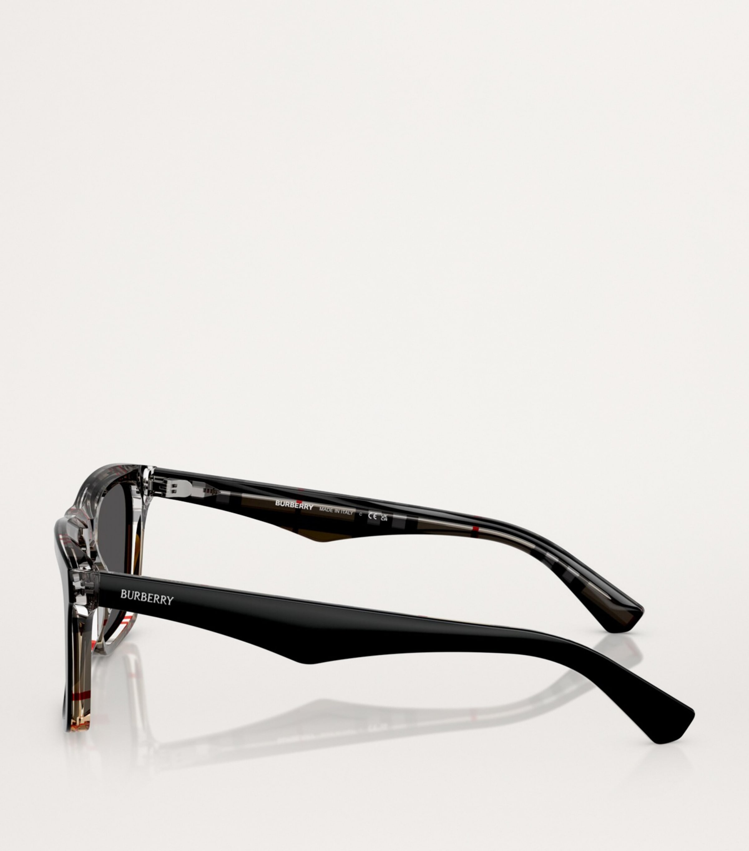 サングラス BURBERRY ACETATE SUNGLASSES 4F1E66A2-FA60-493F-B6B7-