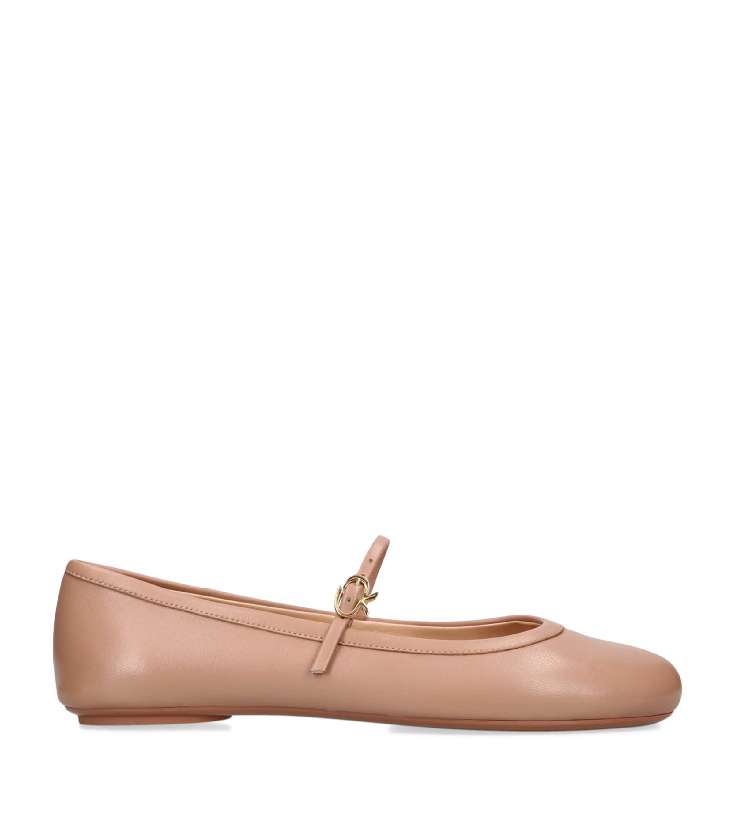 Gianvito Rossi Womens  Carla Ribbon-buckle Leather Flats In Nude