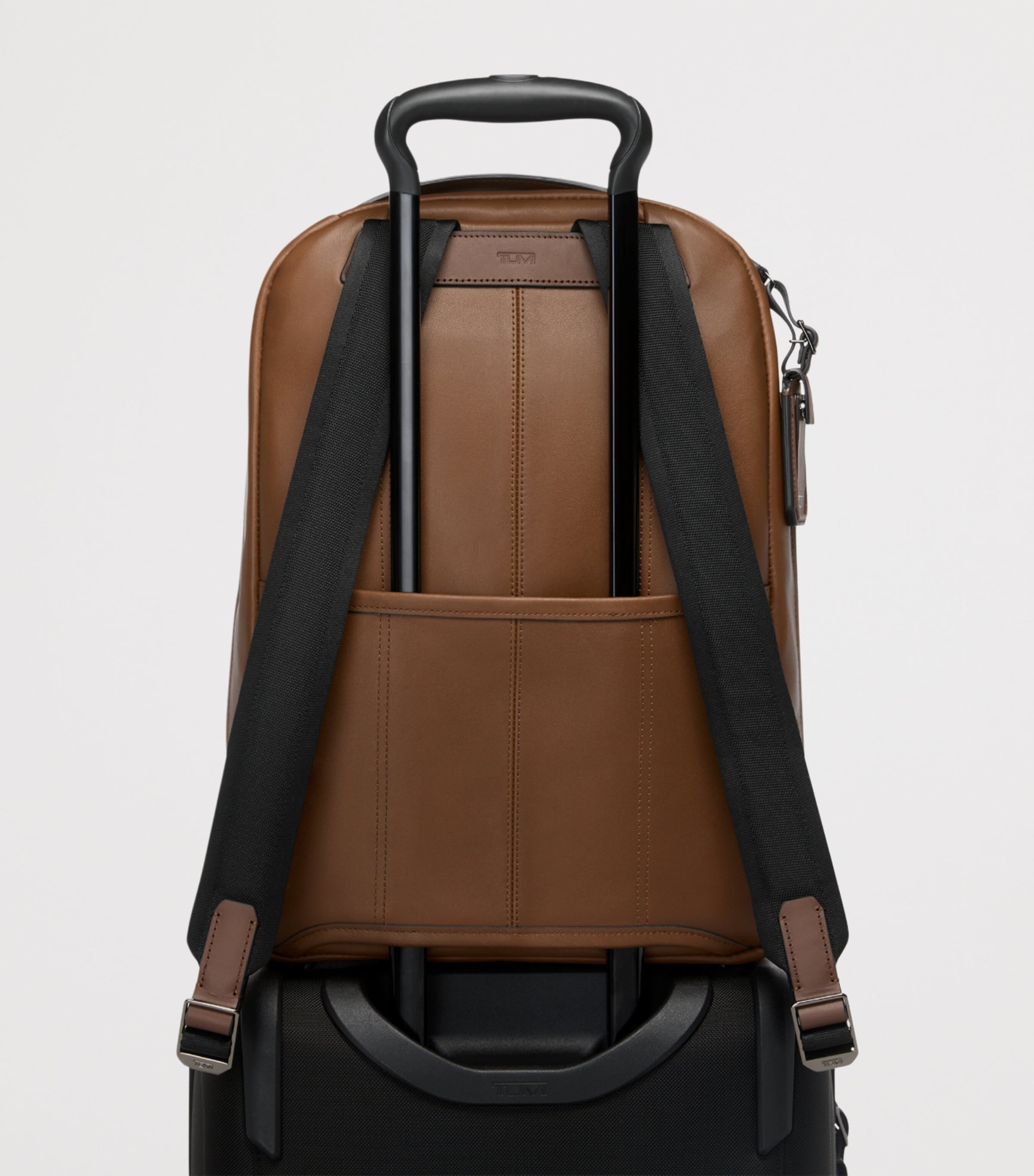 Tumi Harrison Bradner Backpack Cognac Bombe Image 5