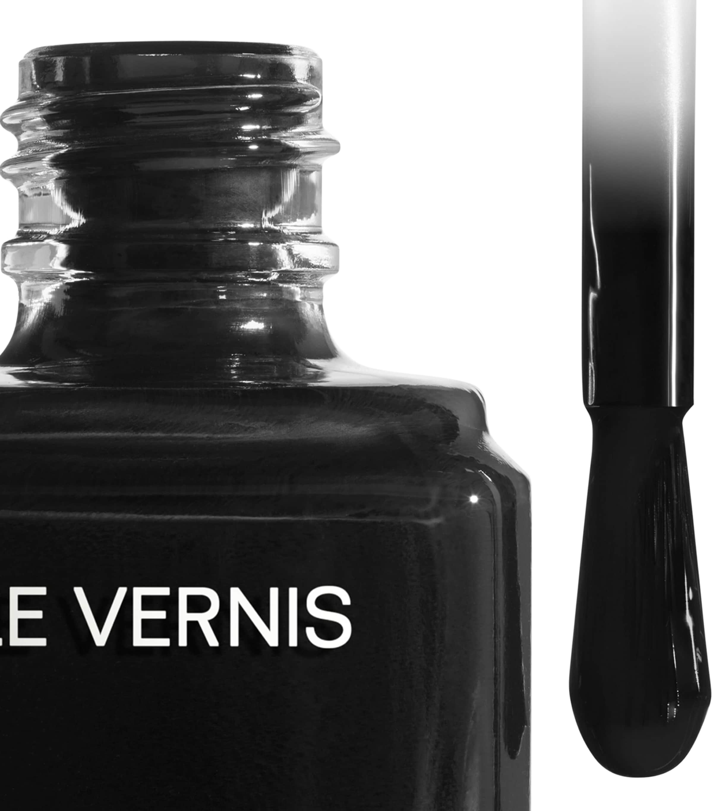 LE VERNIS Longwear Nail Colour LE DIABLE EN CHN 161 Image 2
