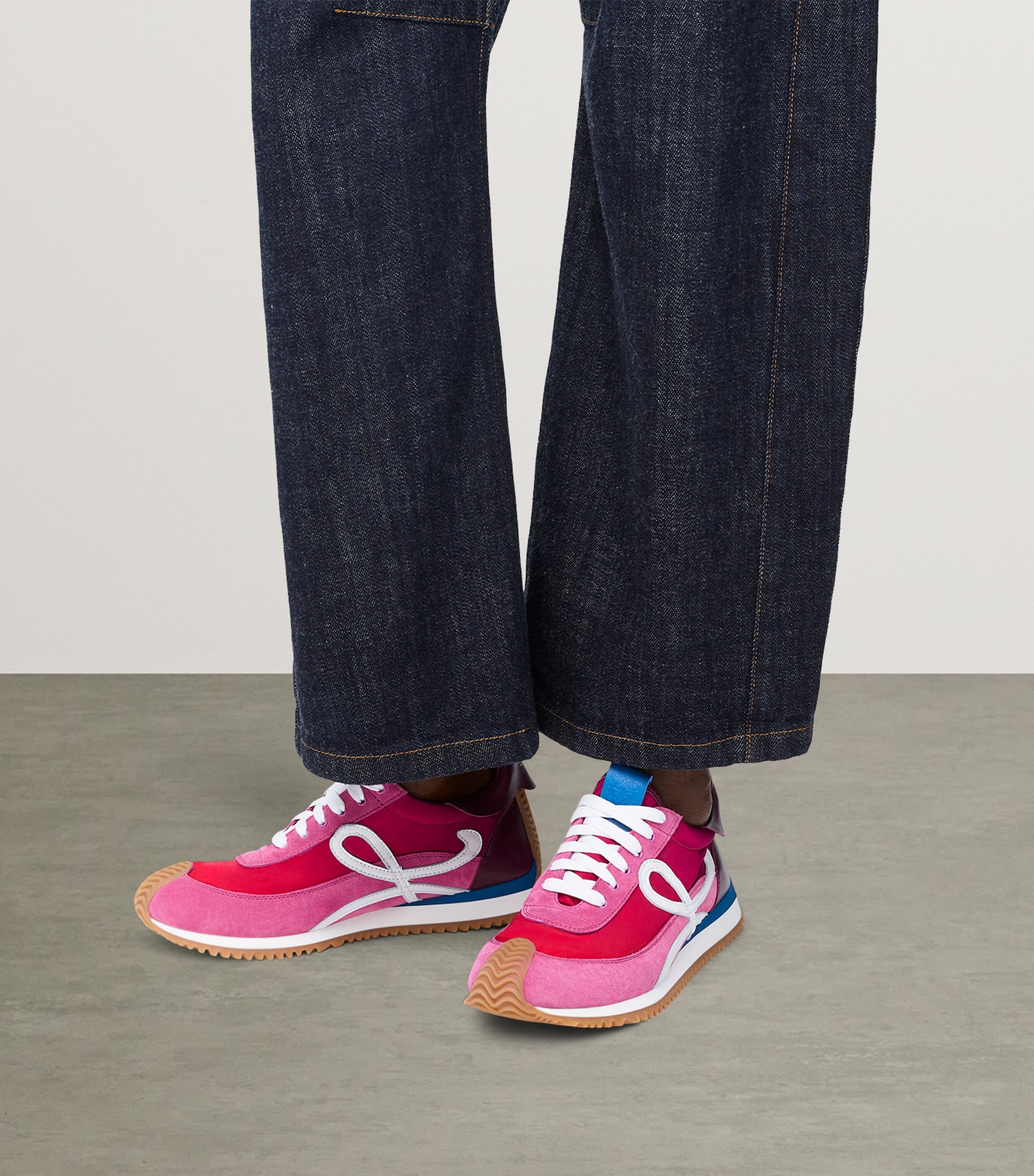 Flow Runner Sneakers GRADIENT PINK/WHITE Image 2