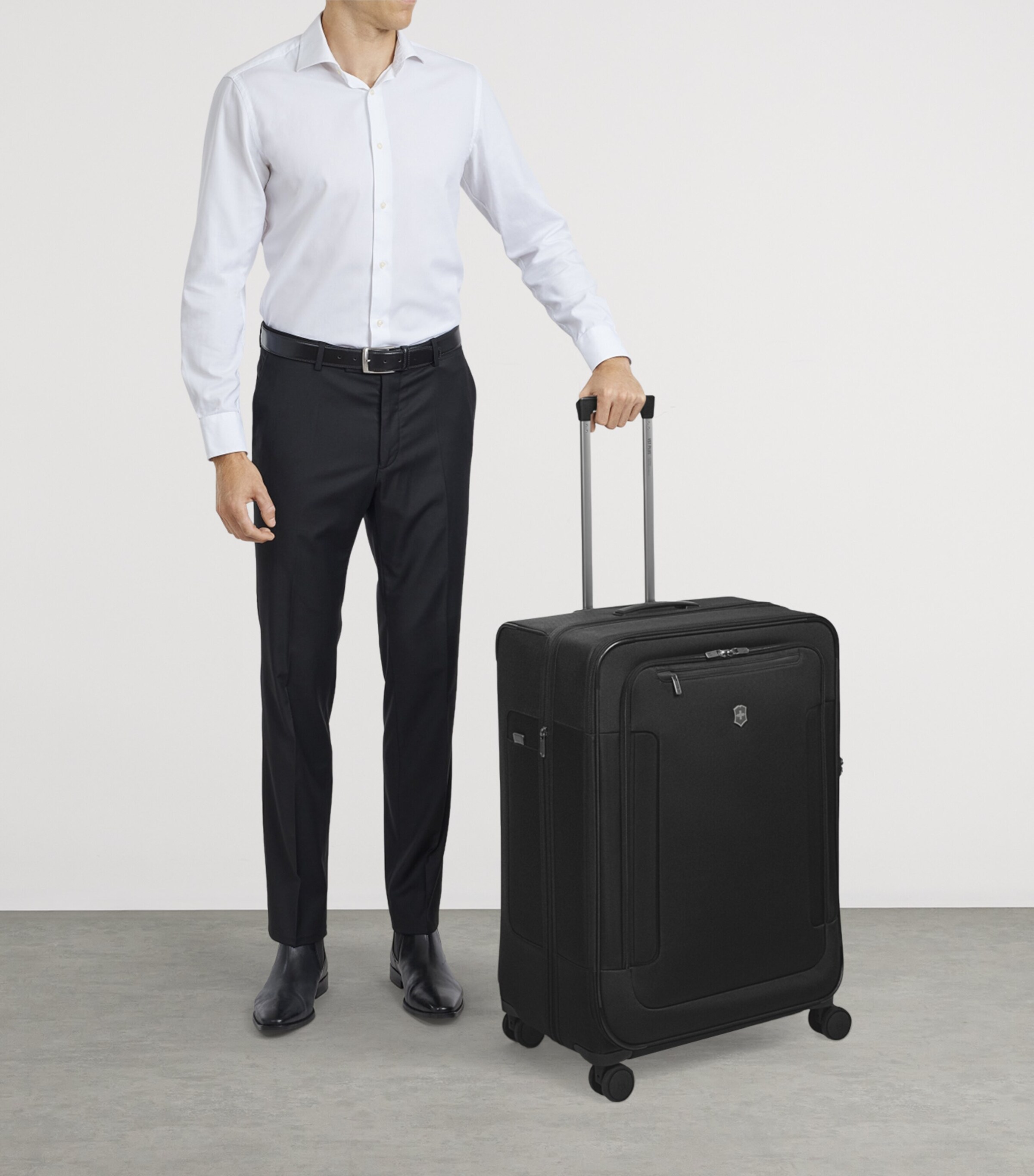 Victorinox Werks Traveler 7.0 Large Trolley Spinner (75cm) Black Image 12