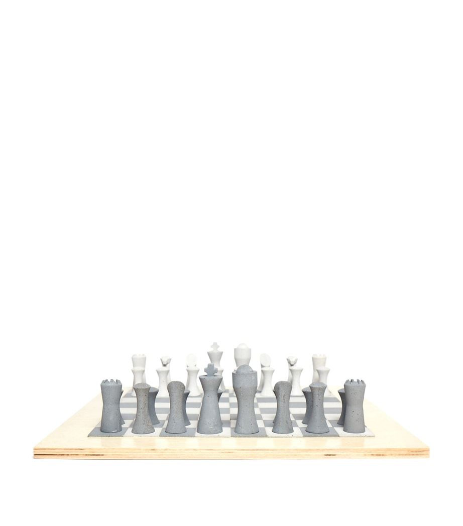 x Daniel Caesar Spergy Chess Set GREY Image 1