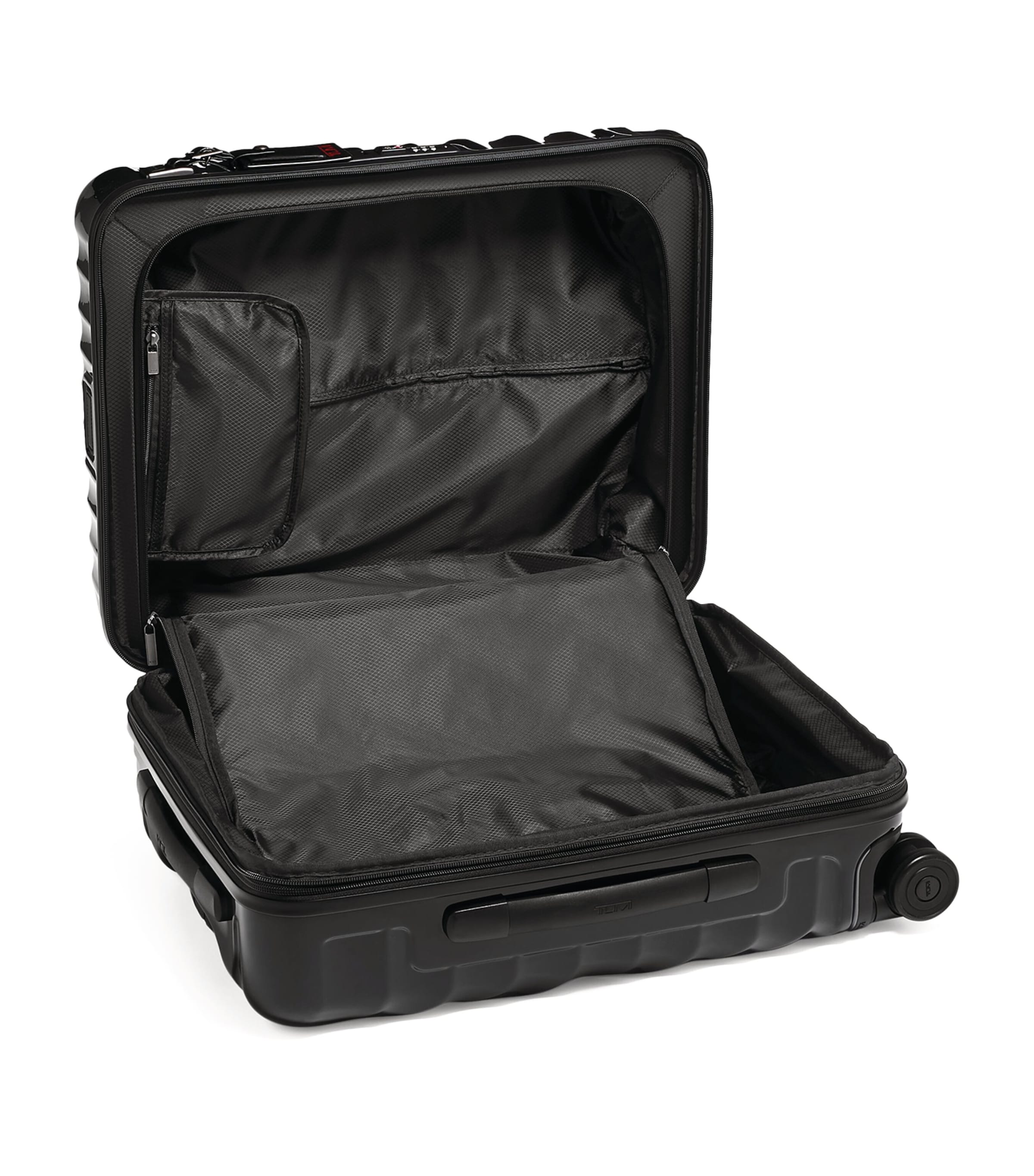 Tumi 19 Degree Cabin Suitcase In Black