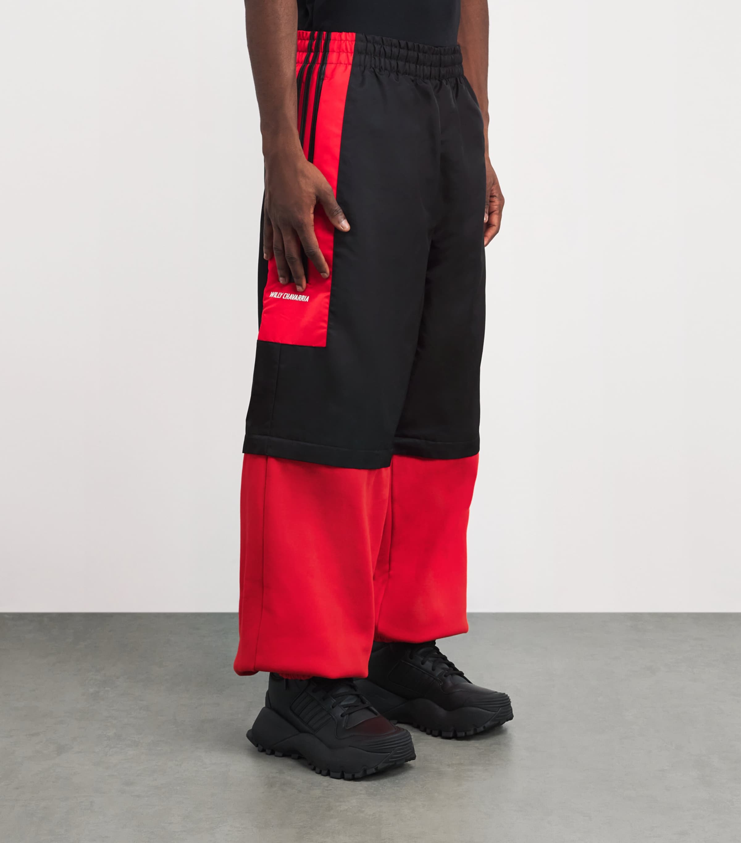 x adidas Zip-Off Gomez Wide-Leg Sweatpants BLACK/RED Image 3