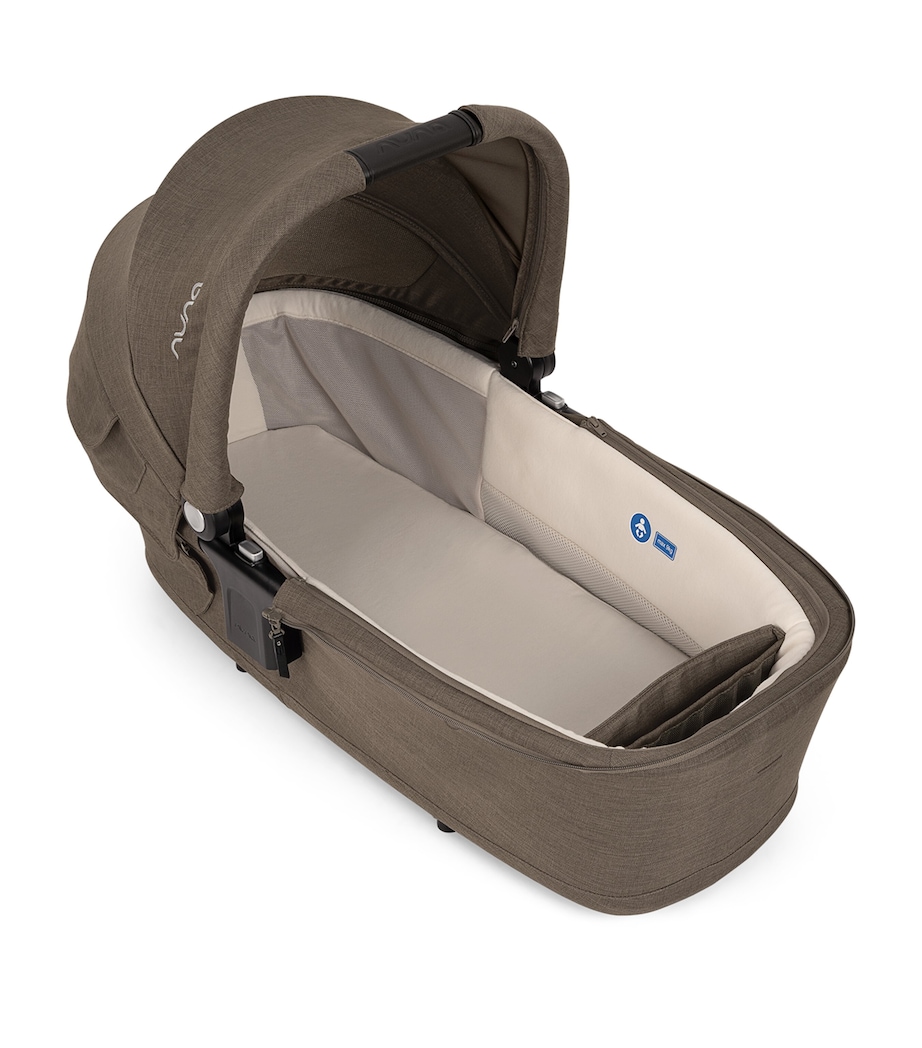 Nuna LYTL Carrycot Pistachio Image 2