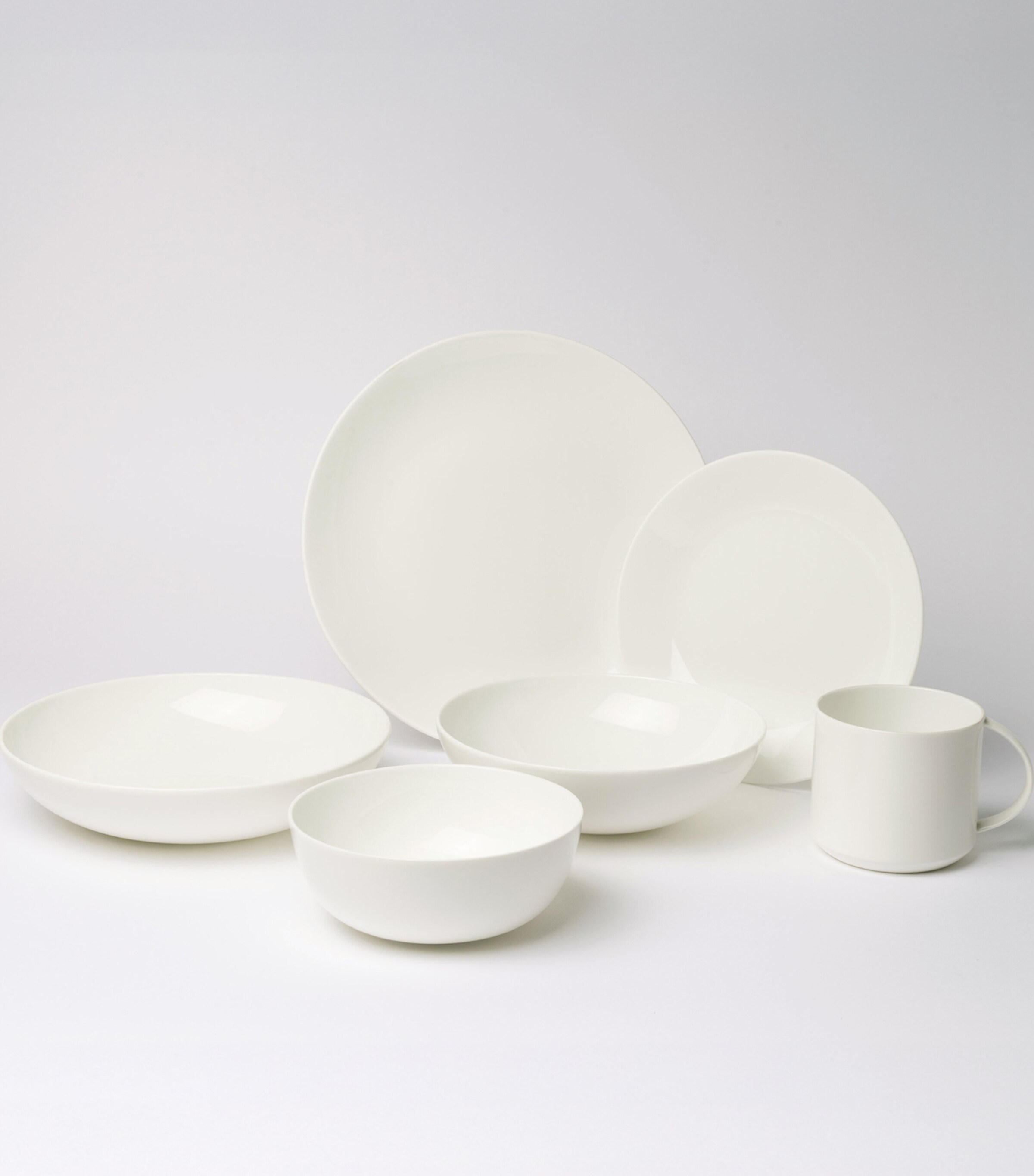 The Conran Shop Arc Bone China Dinner Plate (28cm) White Image 4