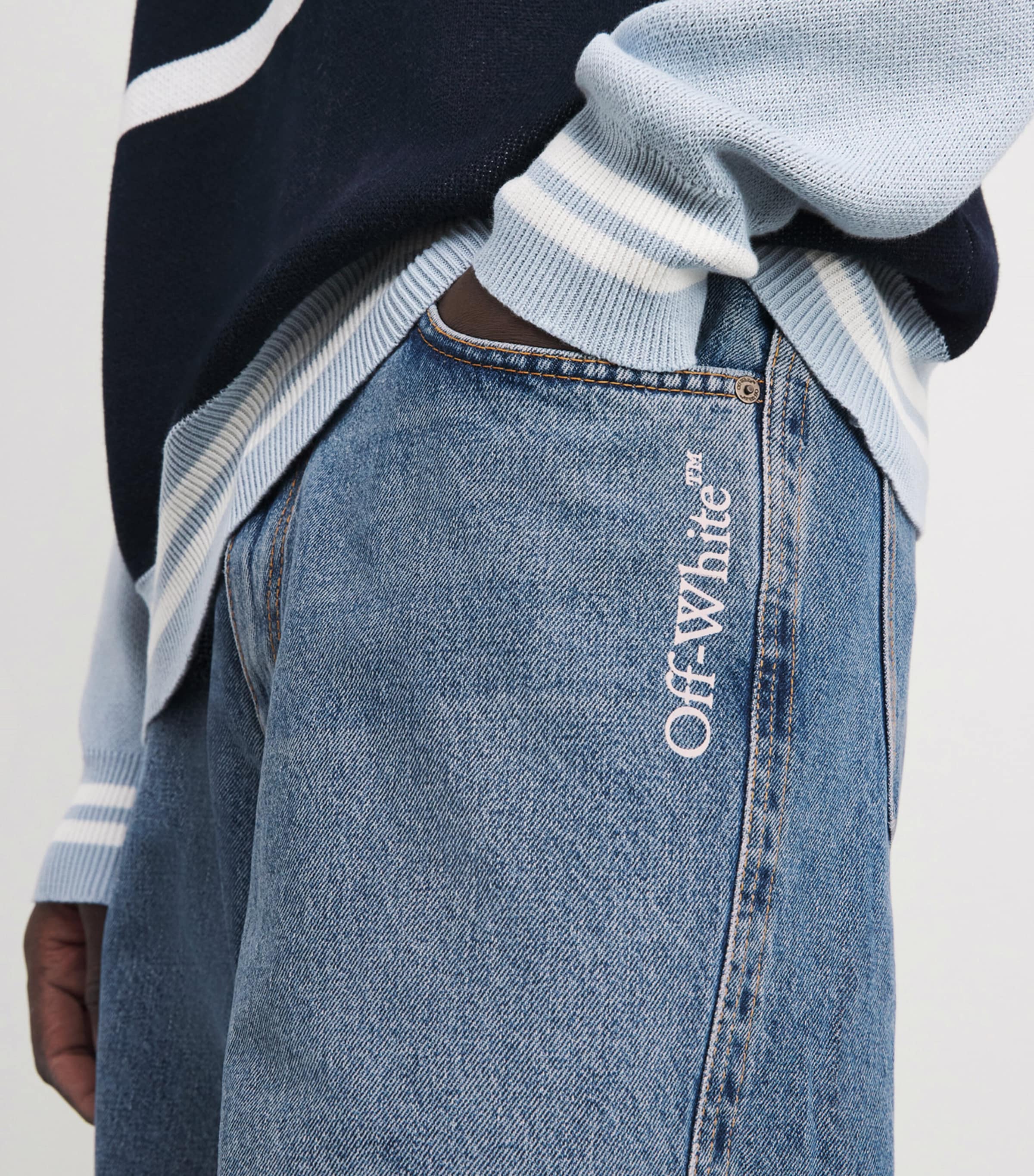 Off-White Mens Half Arrow Twist Wide-Leg Jeans Light Medi Image 3