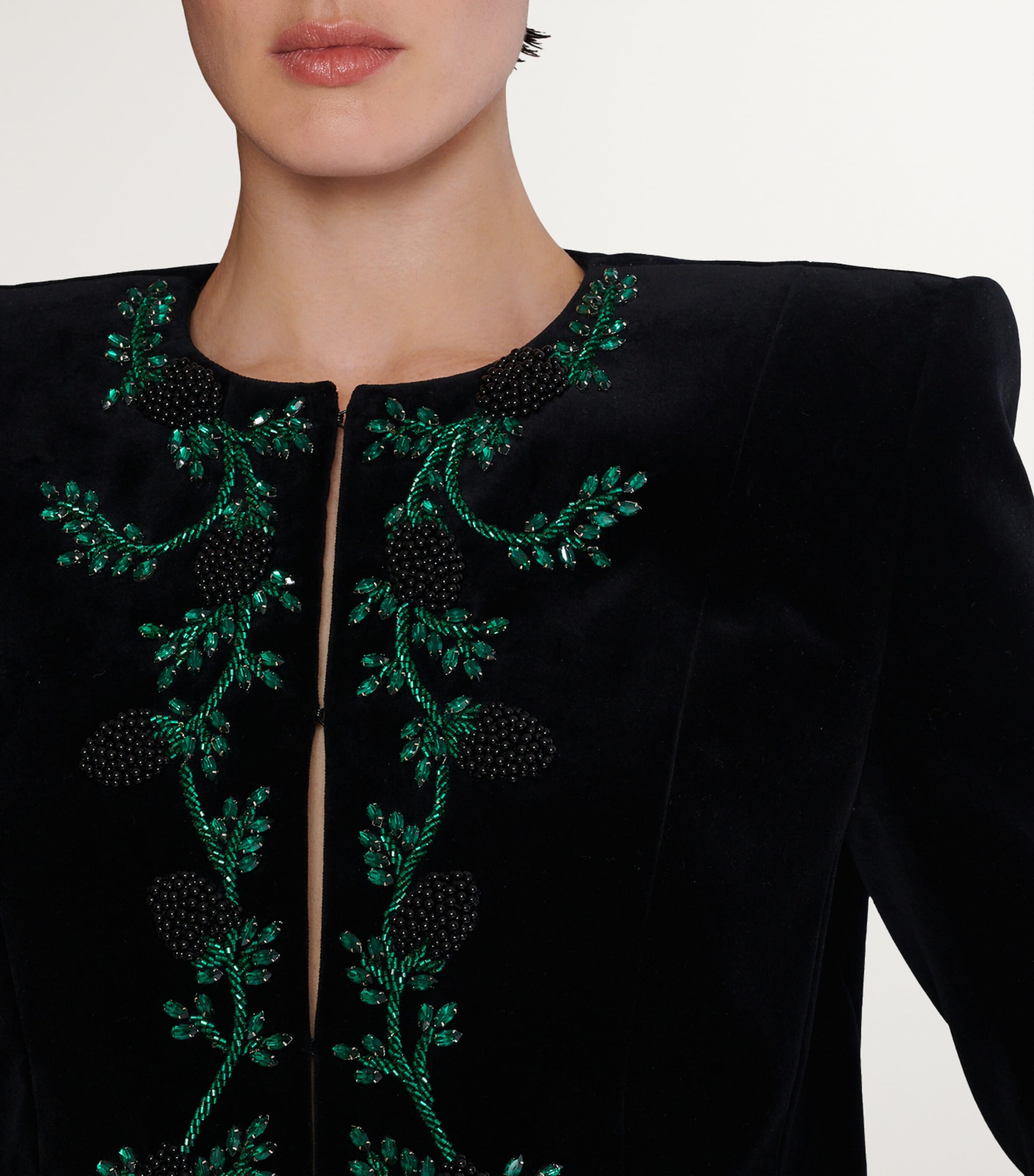 Velvet Blackberry Cropped Jacket NOIR Image 6