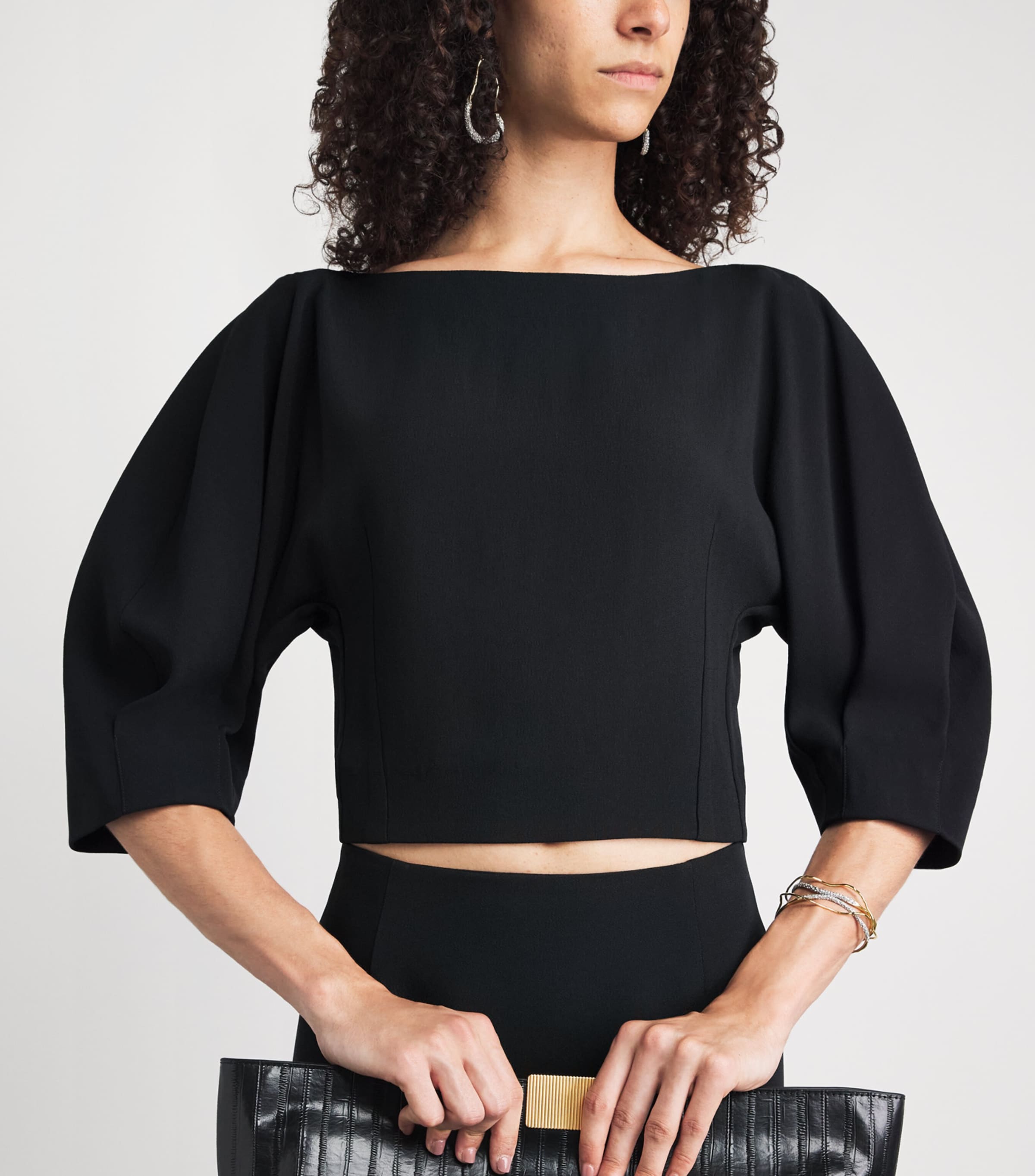 RETORI Womens Cady V-Back Blouse Black Image 3