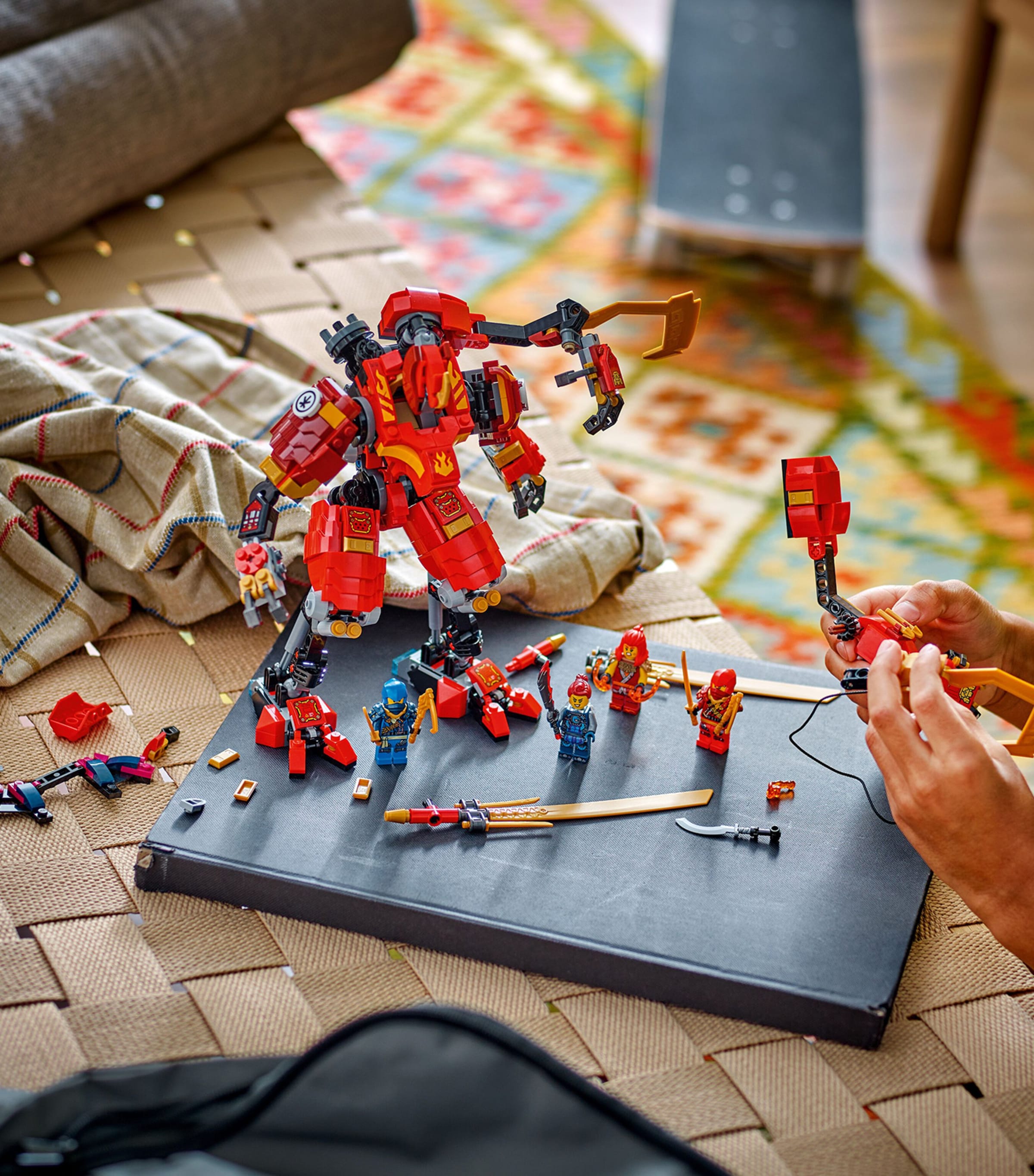 kaiham商品になります！ Lego NINJAGO Kai's Ninja Climber Mech Action Figure 71812 | Harrods UK