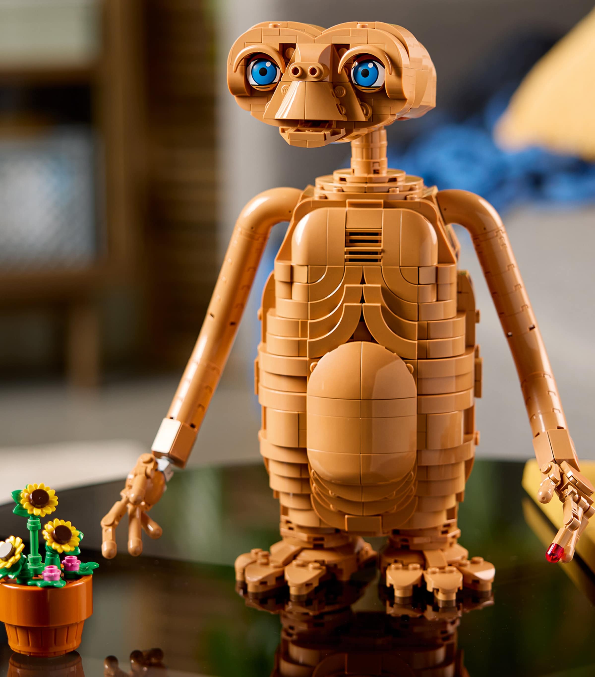 Lego Ideas E.T. the Extra-Terrestrial 21370 Image 5