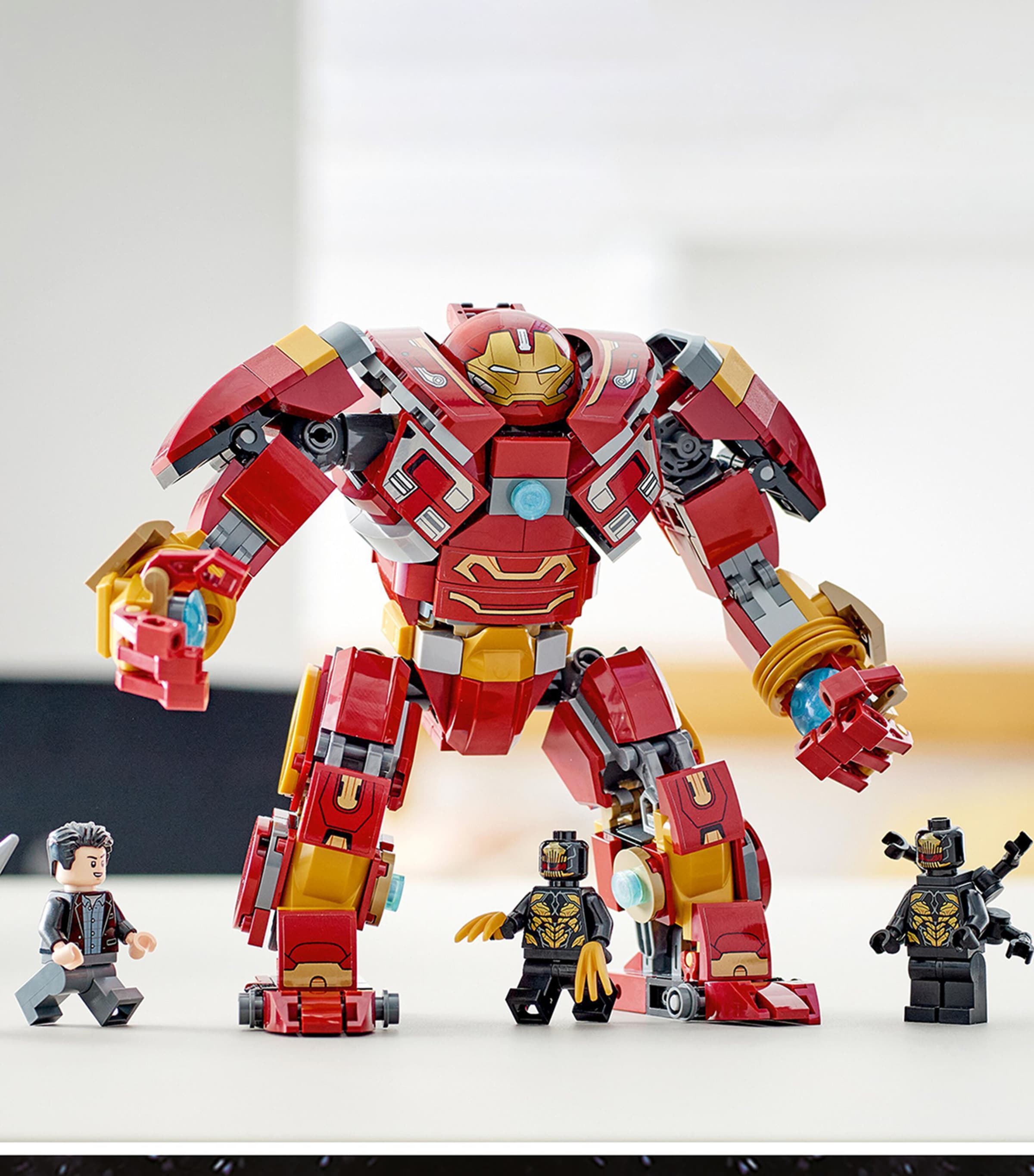 Lego Multi The Hulkbuster: The Battle of Wakanda 76247 Harrods JP
