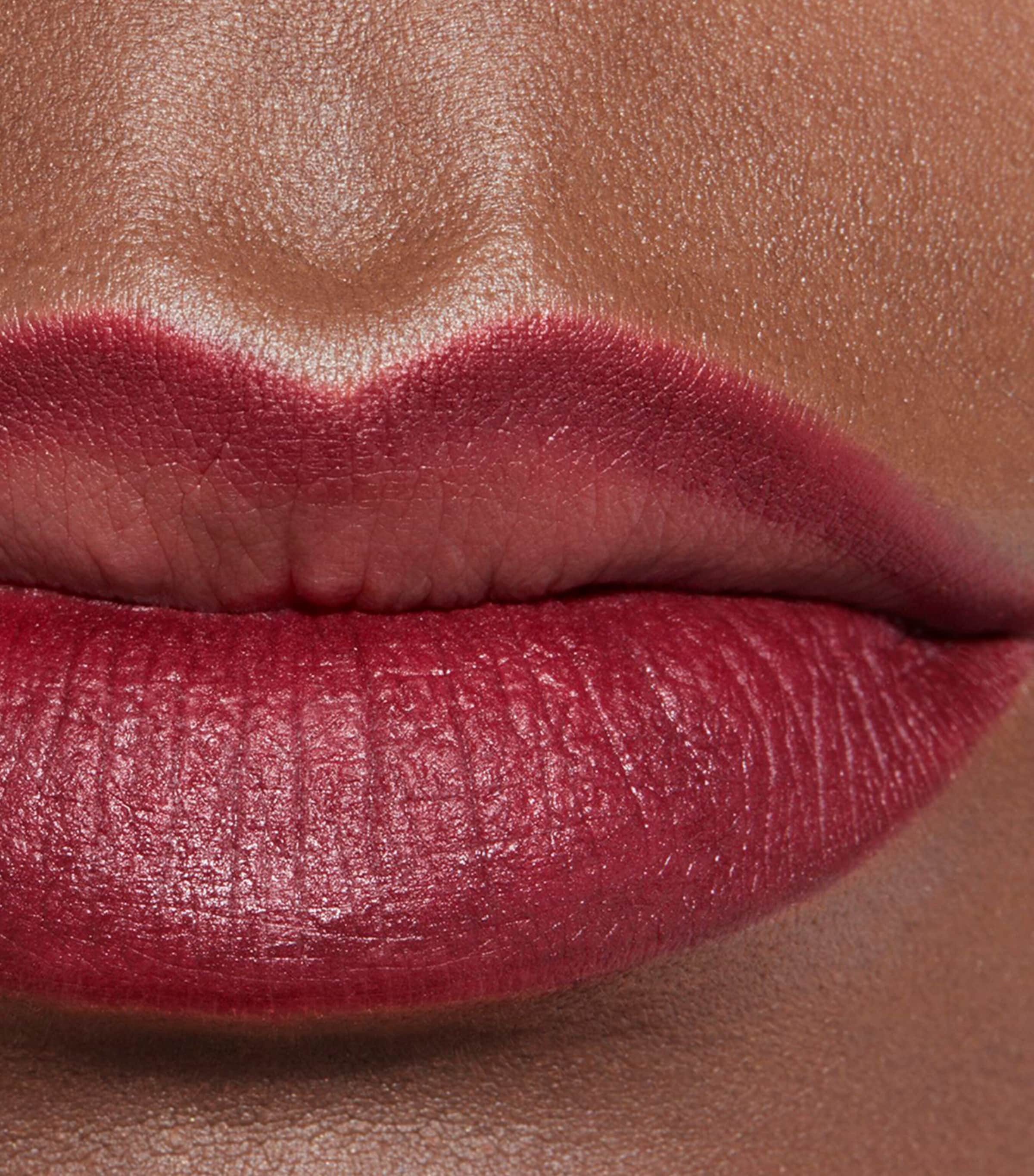 CHANEL CHANEL LE CRAYON LÈVRES Precision Lip-Defining Pencil Berry Image 5