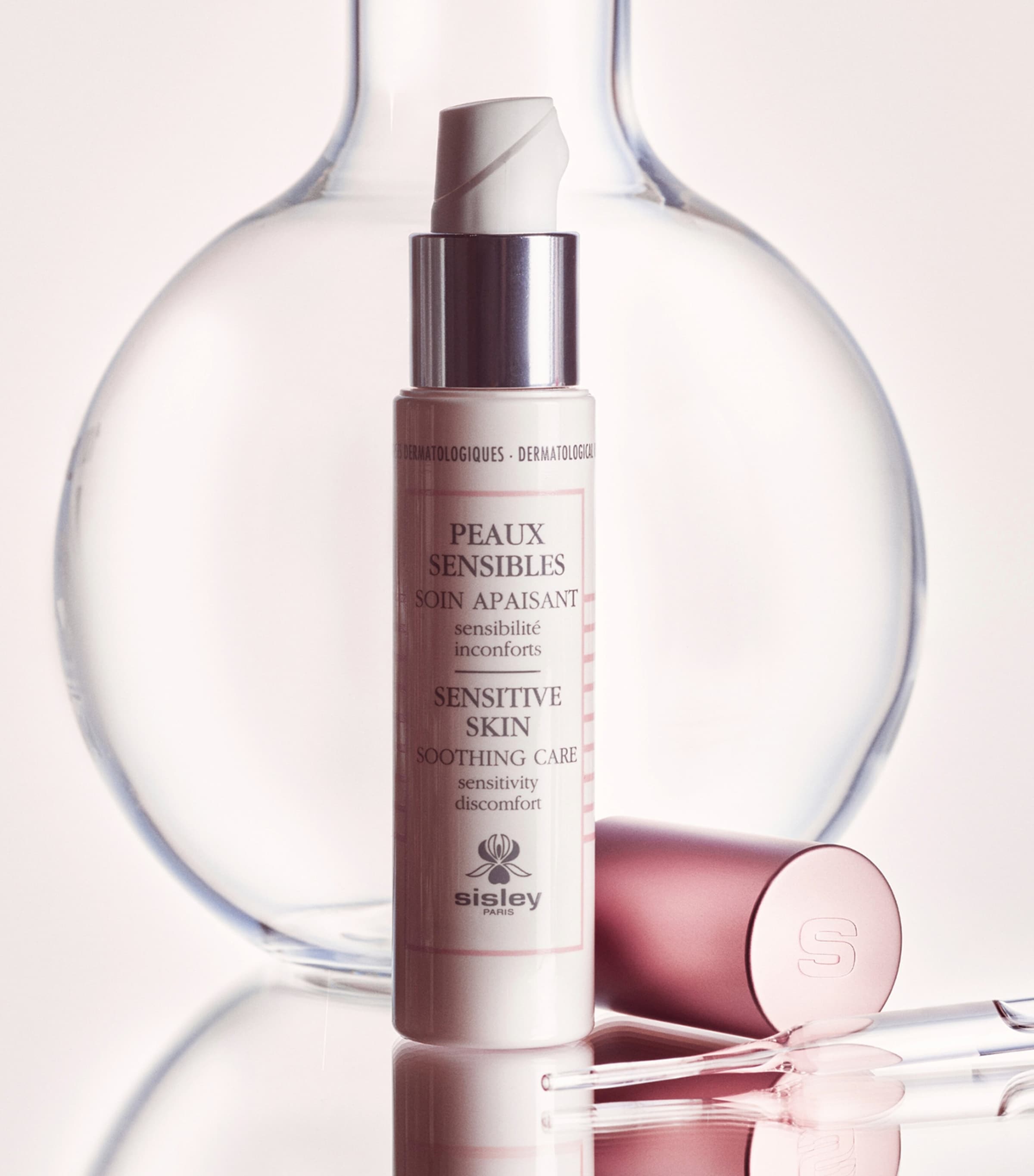 Sensitive Skin Soothing Care (40ml) NO COLOUR Image 6