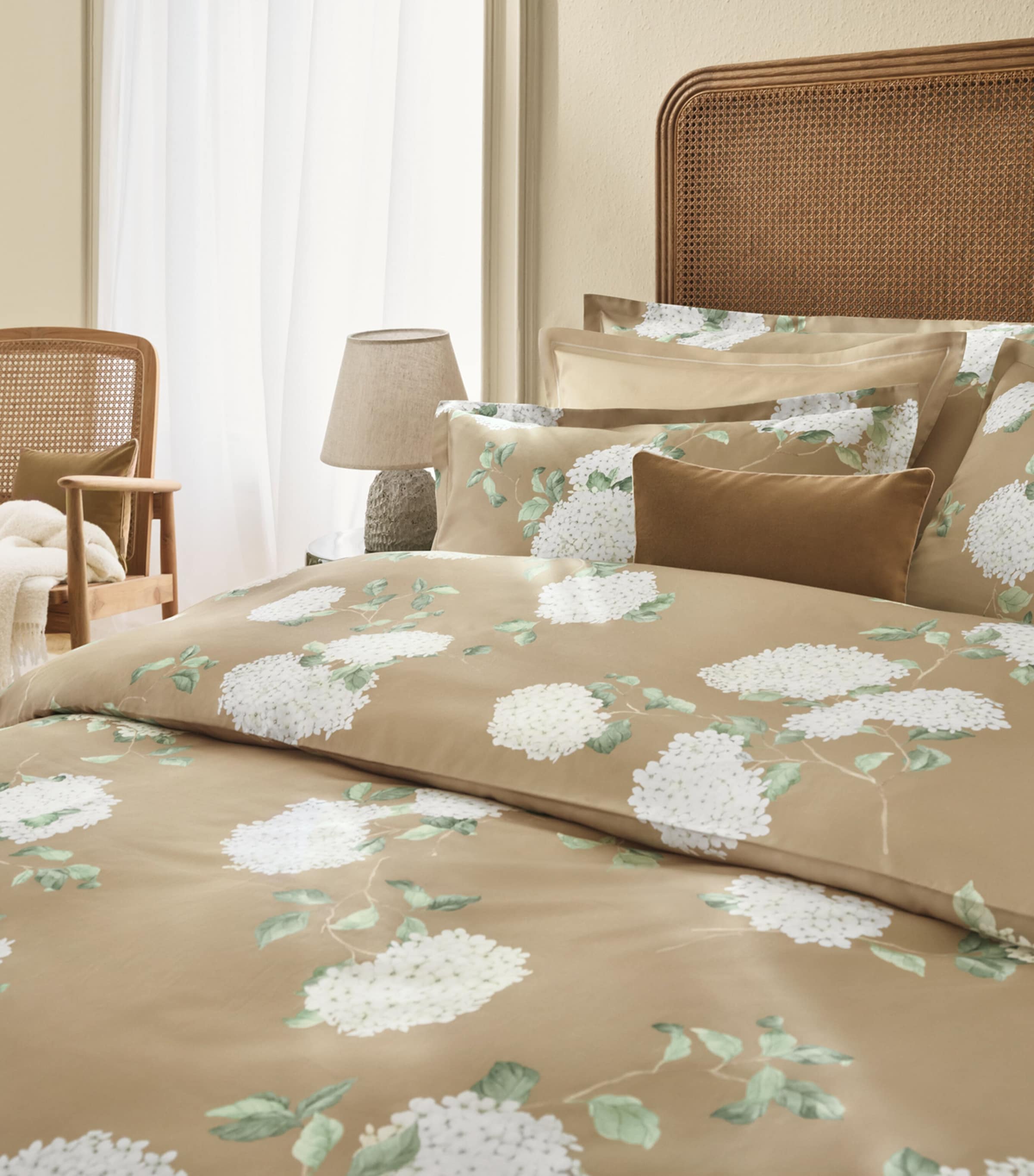 Schlossberg Satin Hortensia Super King Duvet Cover Set (260cm x 220cm) Miel Image 3