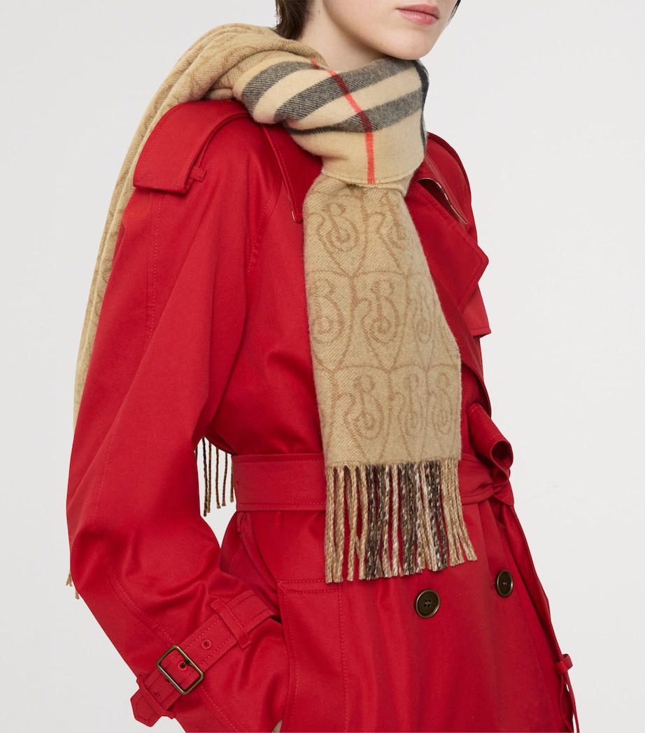 Cashmere Reversible B Shield Scarf SAND Image 7