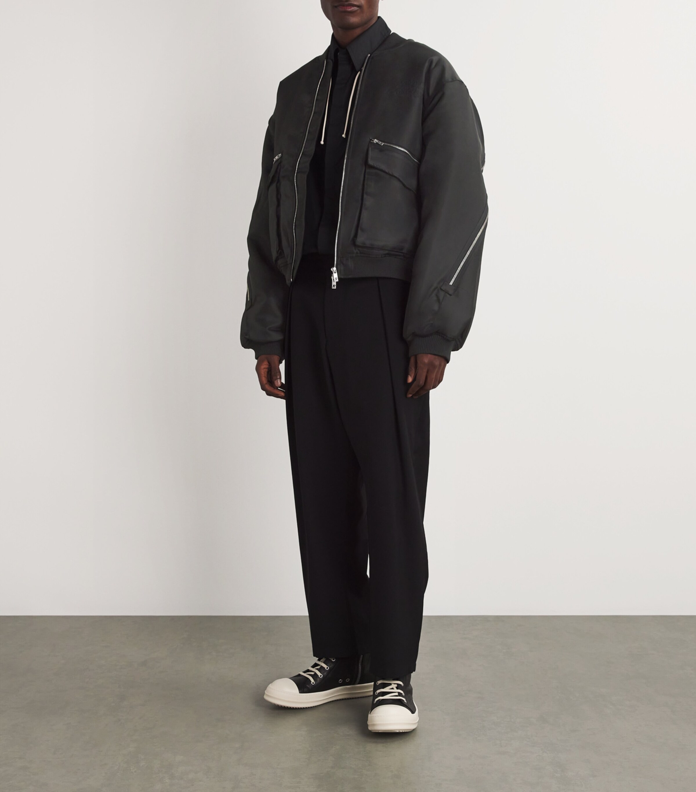 Represent Mens Expandable Padded Bomber Jacket Jet Black Image 2