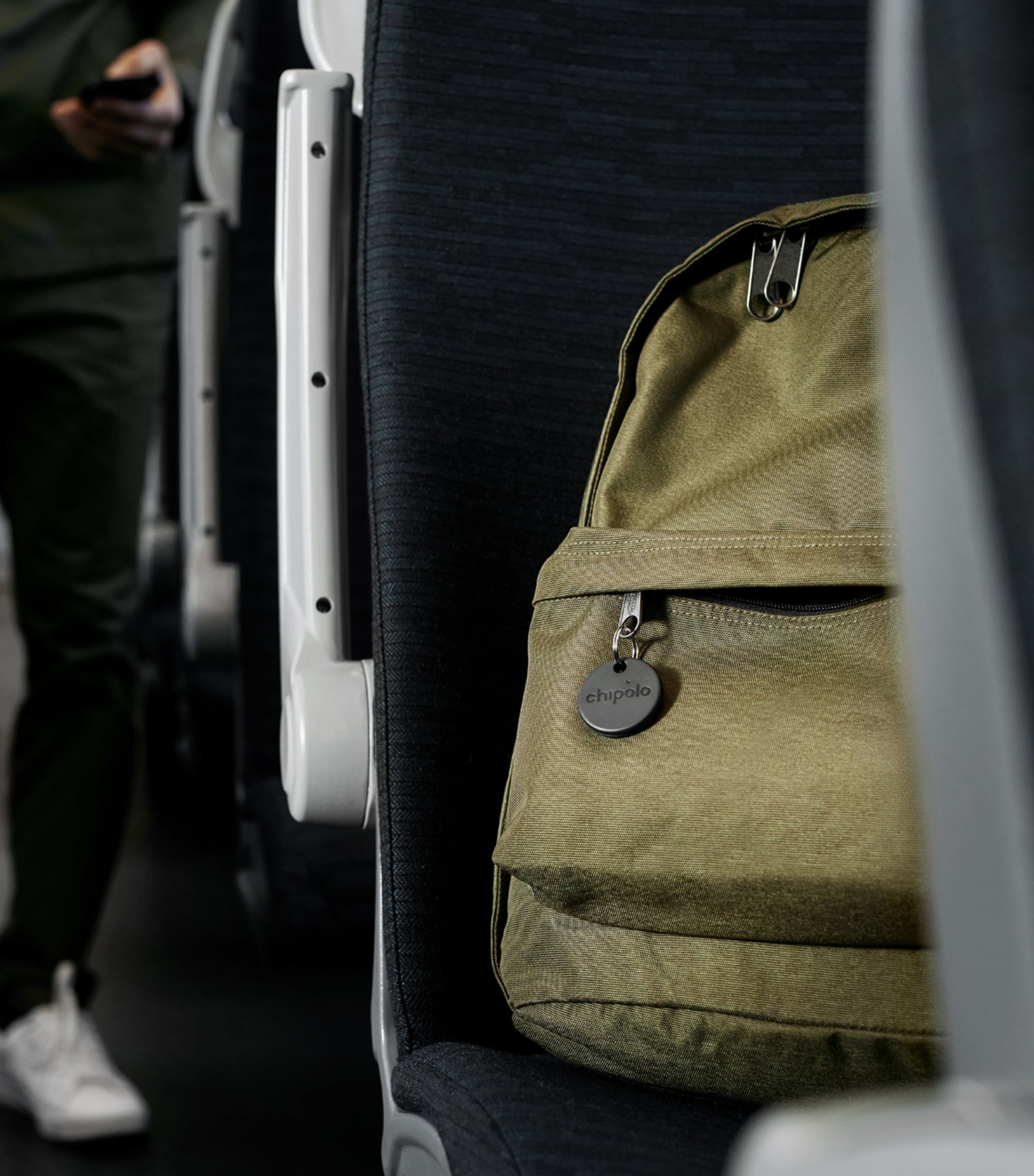 One Spot Tracker BLACK Image 3