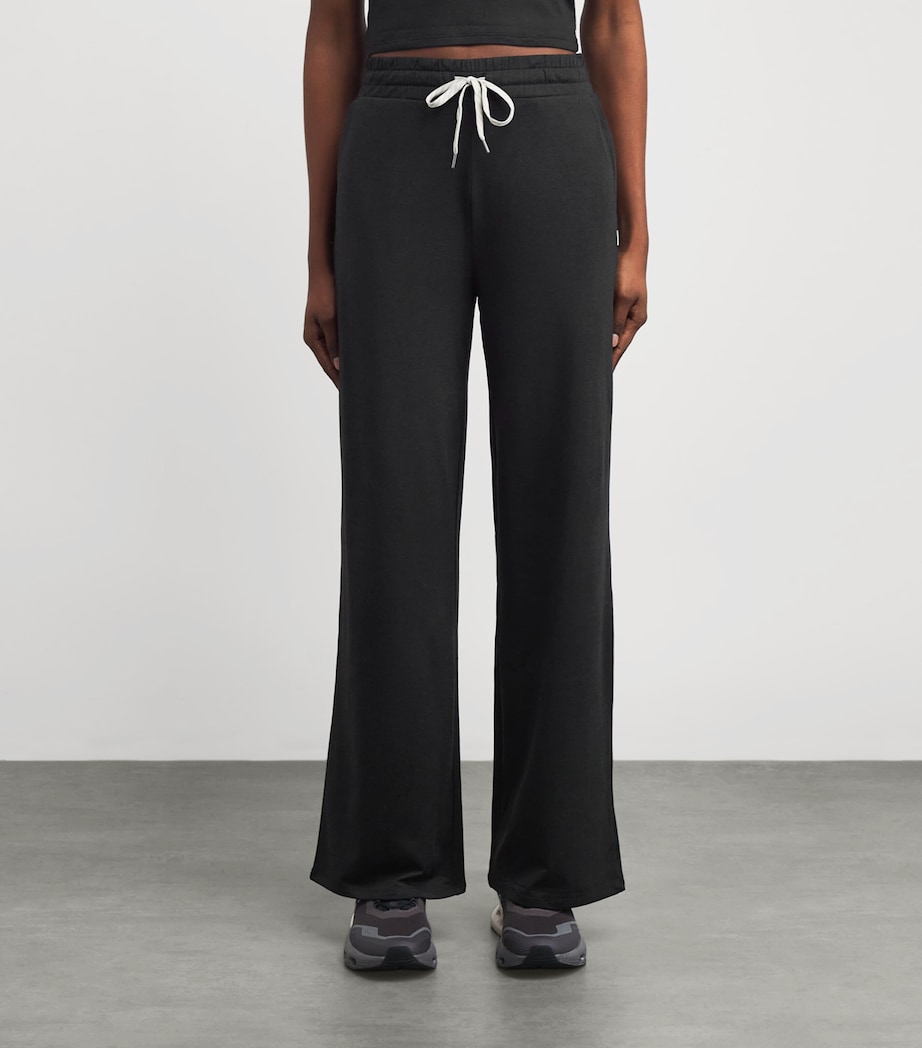 DreamKnit Halo Essentials Sweatpants HBK BLACK HEATH Image 3