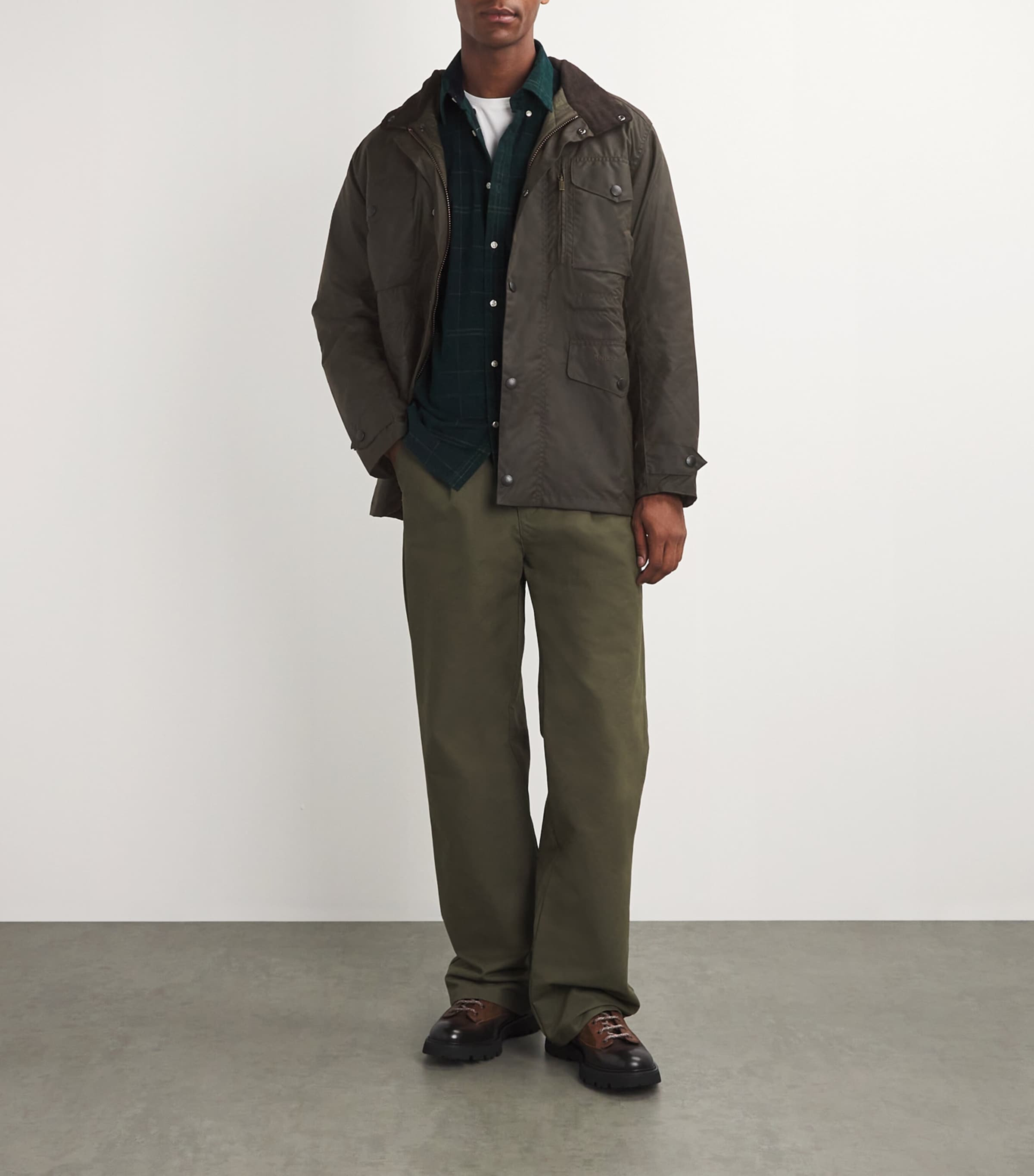 Barbour Mens Waxed Sapper Jacket Olive Image 2