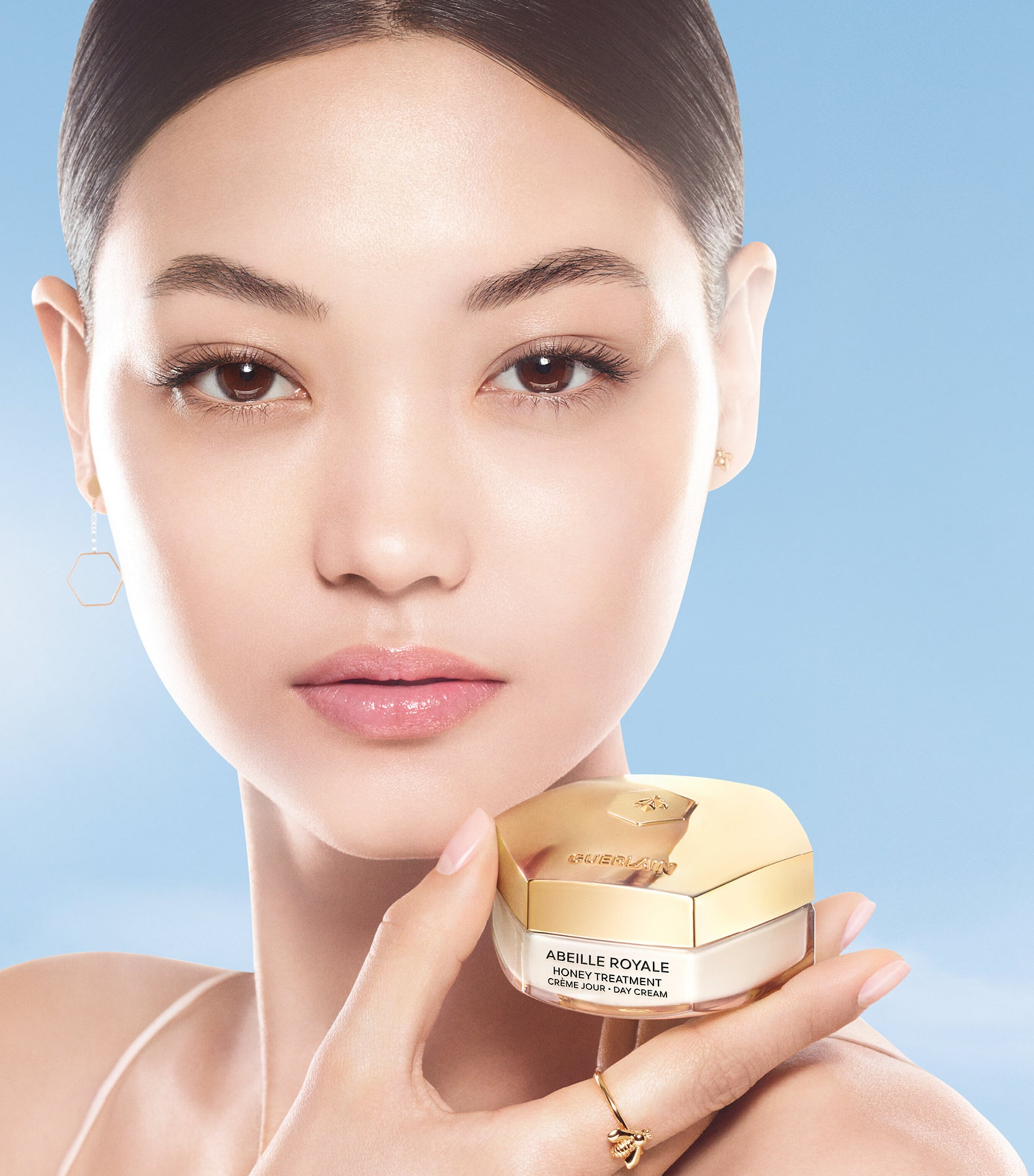 Guerlain Abeille Royale Age-Defying Programme Gift Set | Harrods UK