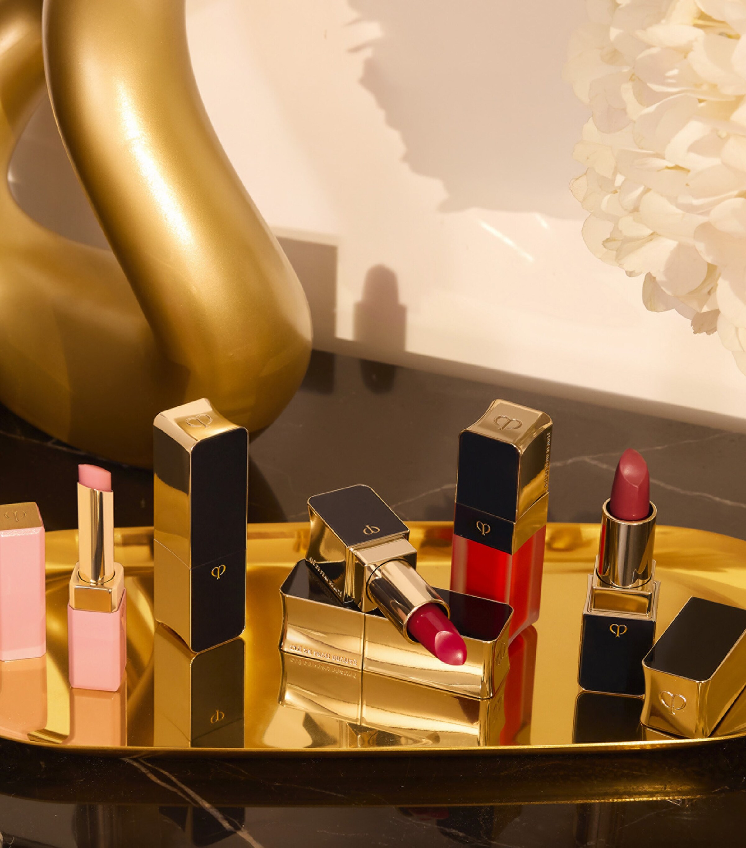 Clé de Peau Beauté Shine Lipstick Canna Lily Image 6