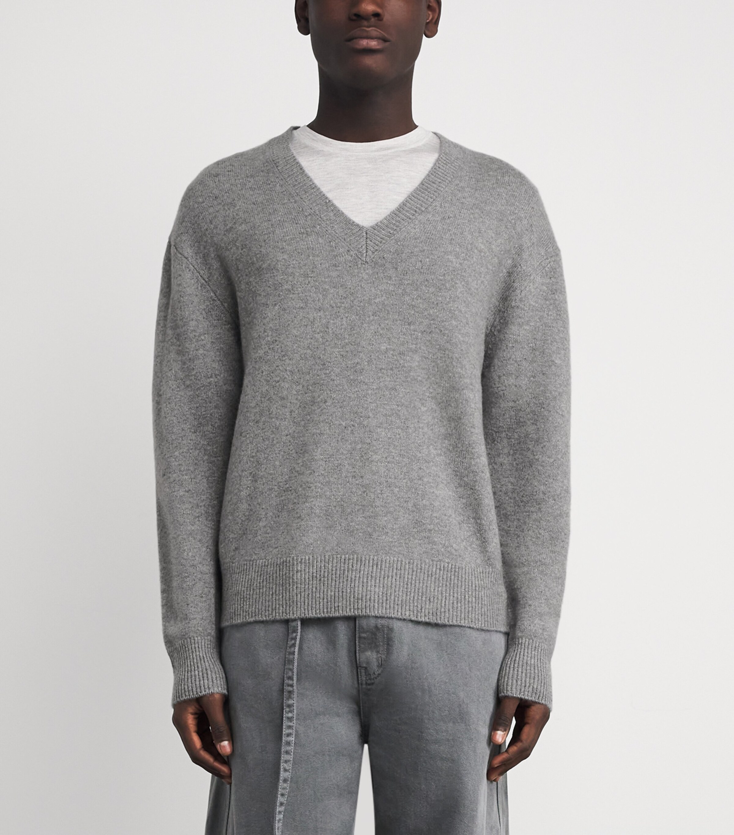 Cashmere V-Neck Sweater LIGHT HEATHER GREY Image 3