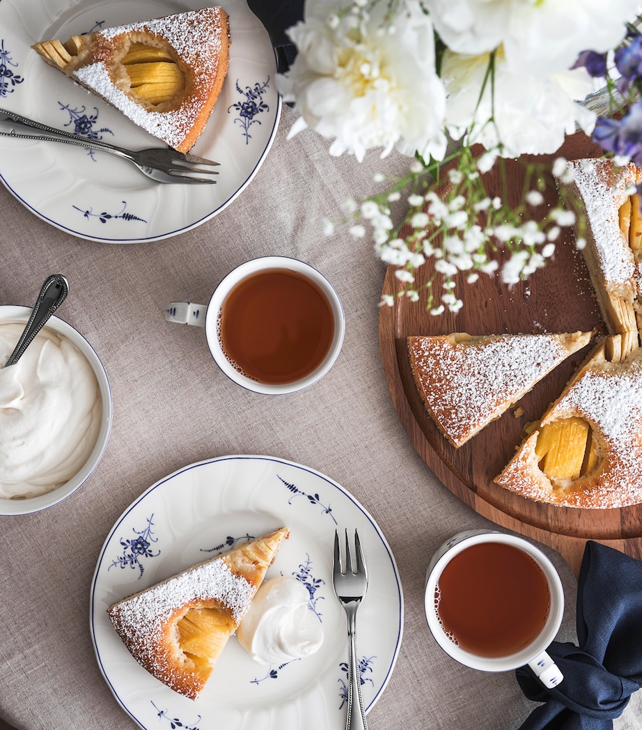 Set of 6 Old Luxembourg Salad Plates (20.5cm) WHITE Image 4