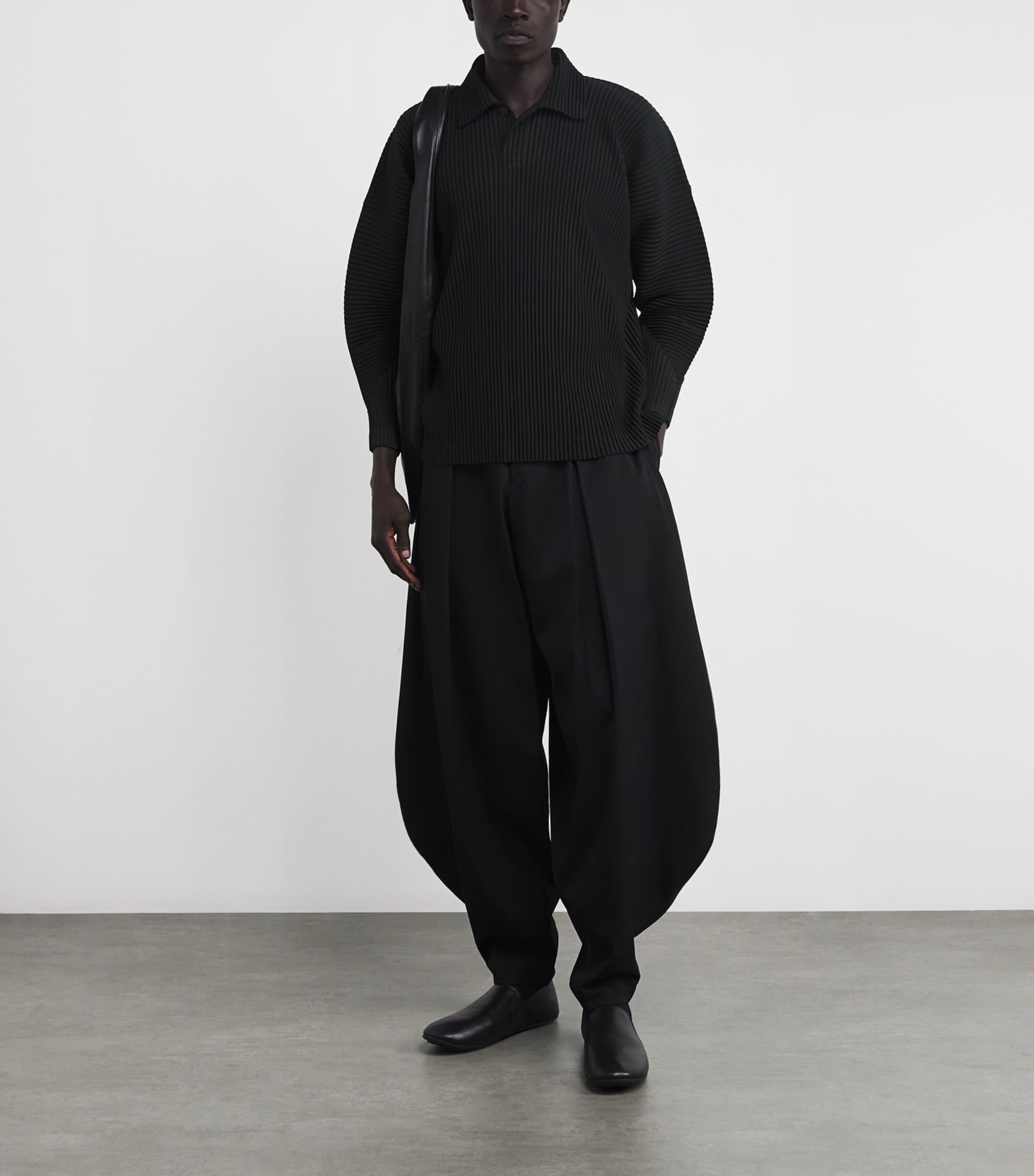 Homme Plissé Issey Miyake Mens Pleated Long-Sleeve Polo Shirt Black Image 2