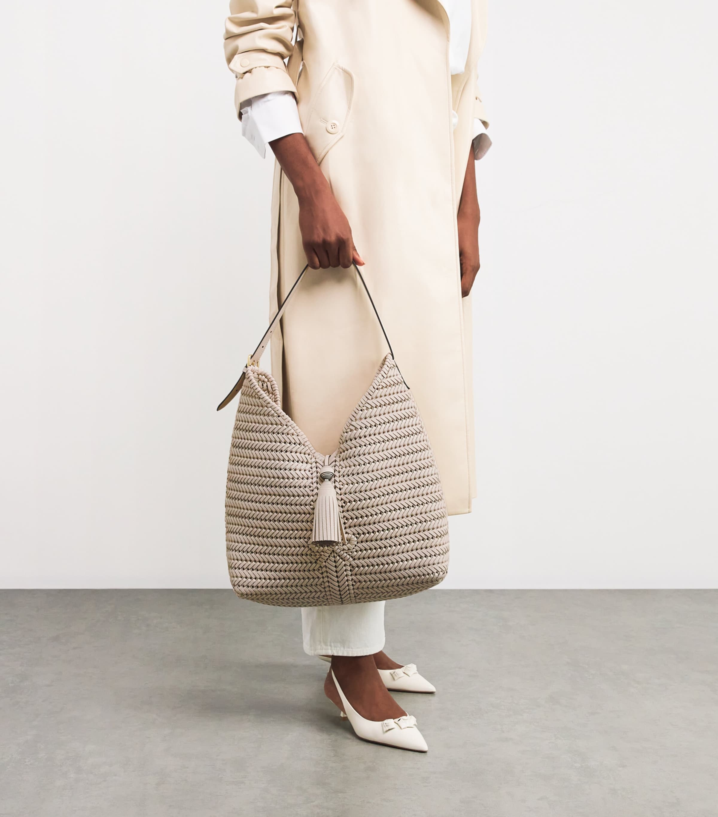 関税なし☆ANYA HINDMARCH Large Leather Neeson Shoulder Bag Anya Hindmarch Large Leather Neeson Shoulder Bag | Harrods US