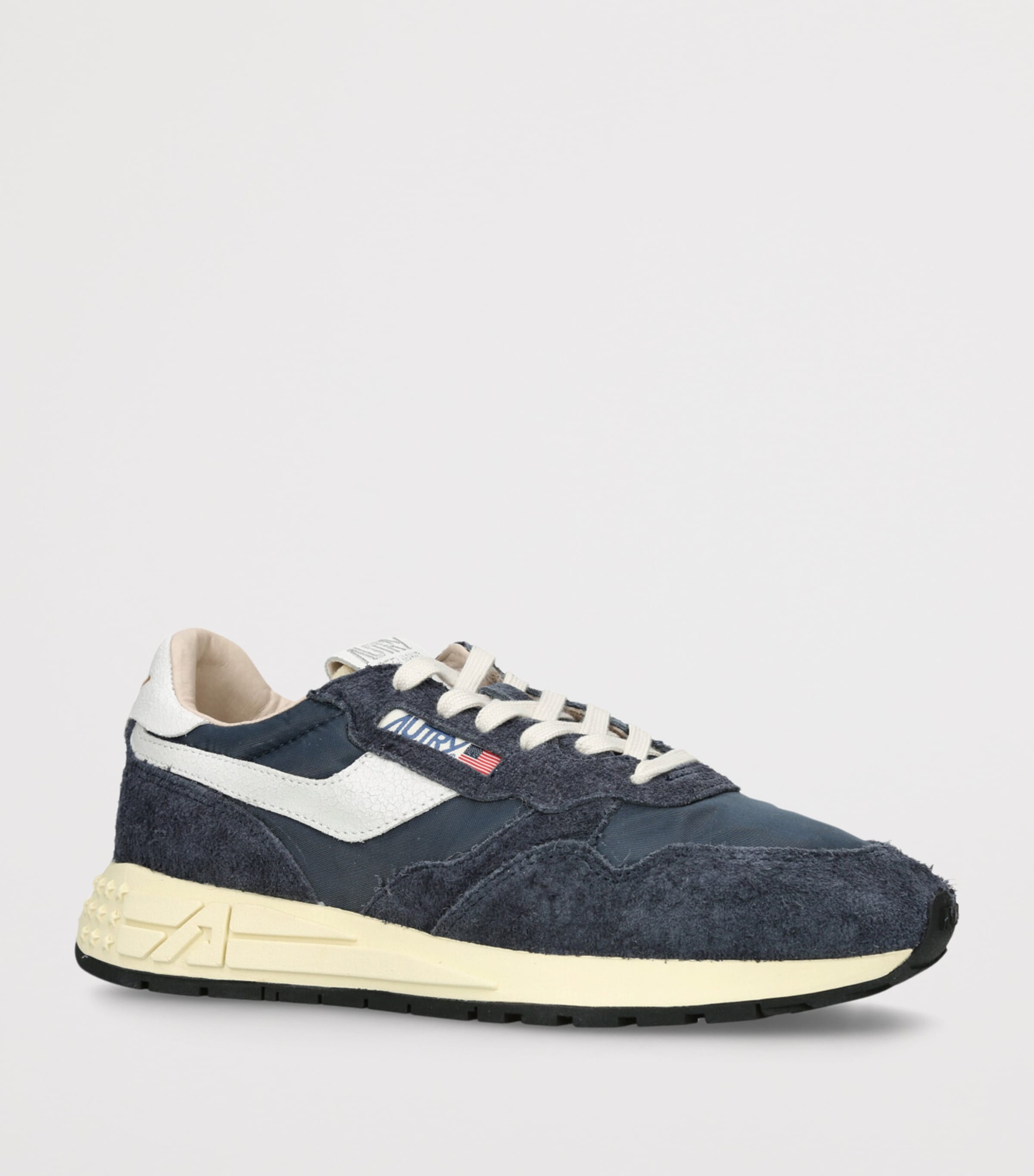 Autry Navy Leather Reelwind Low-Top Sneakers | Harrods IN