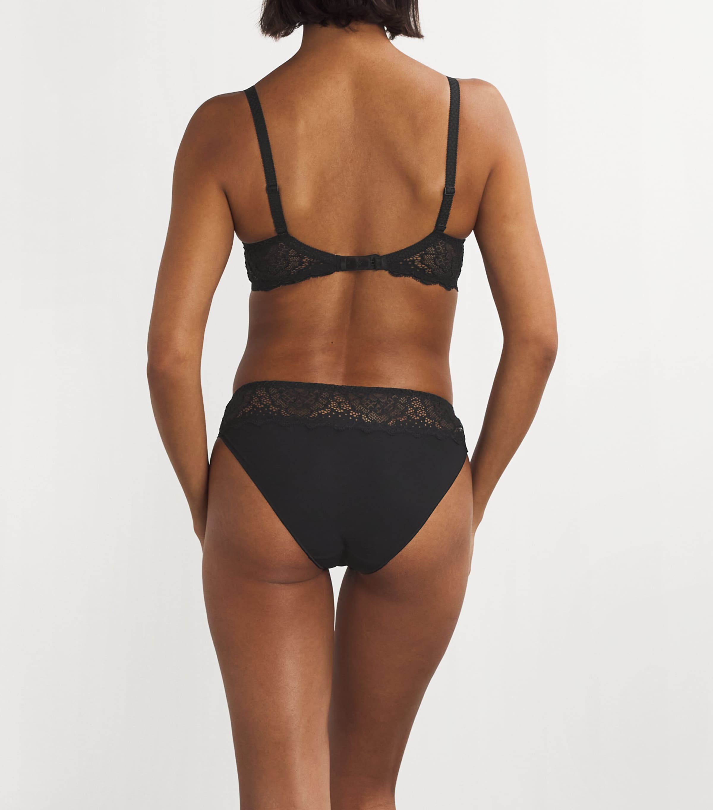 Lace Caresse Plunge Bra 015 NOIR Image 3