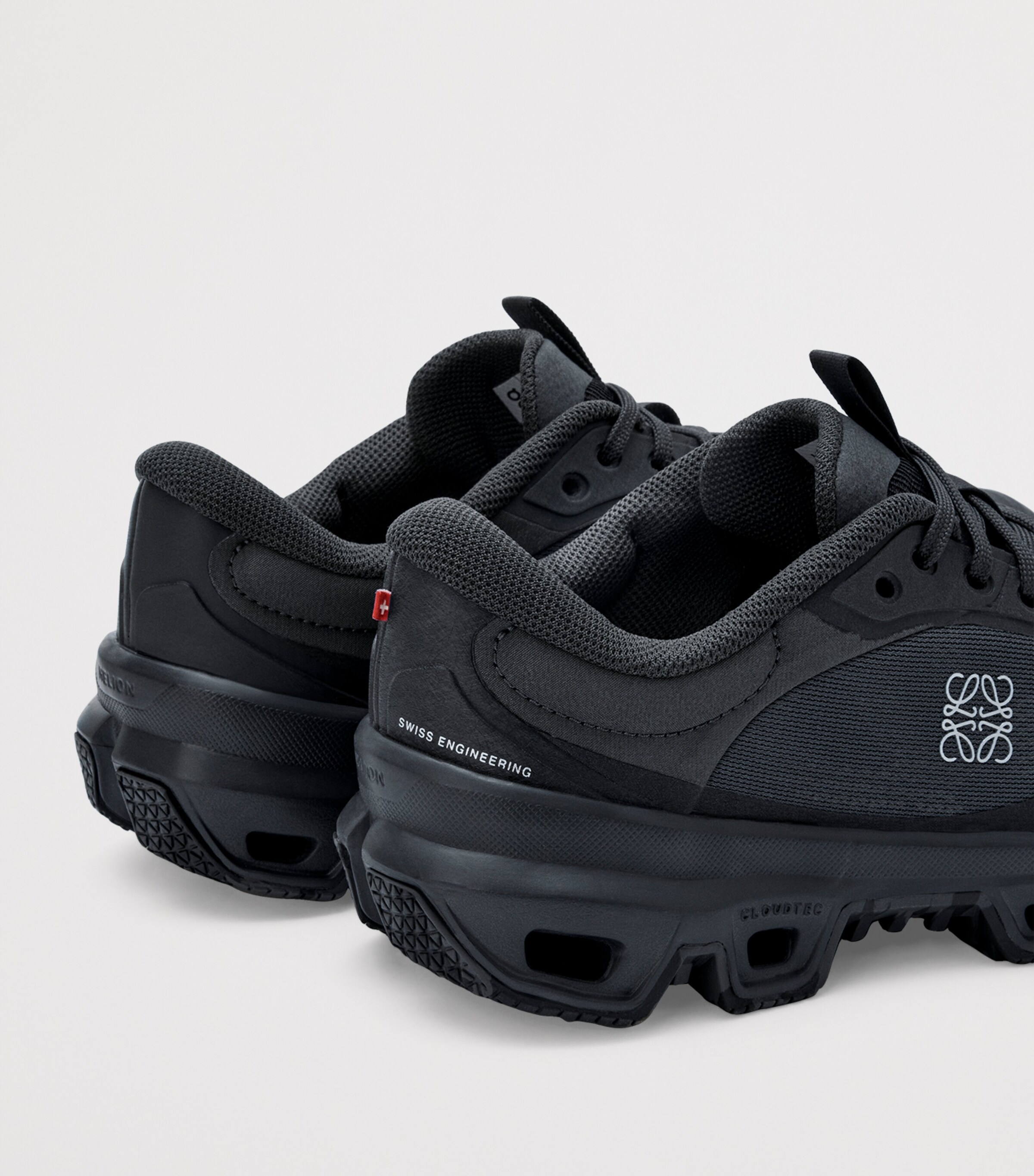 LOEWE x On Cloudventure 2.0 Trainers Gunmetal Image 5