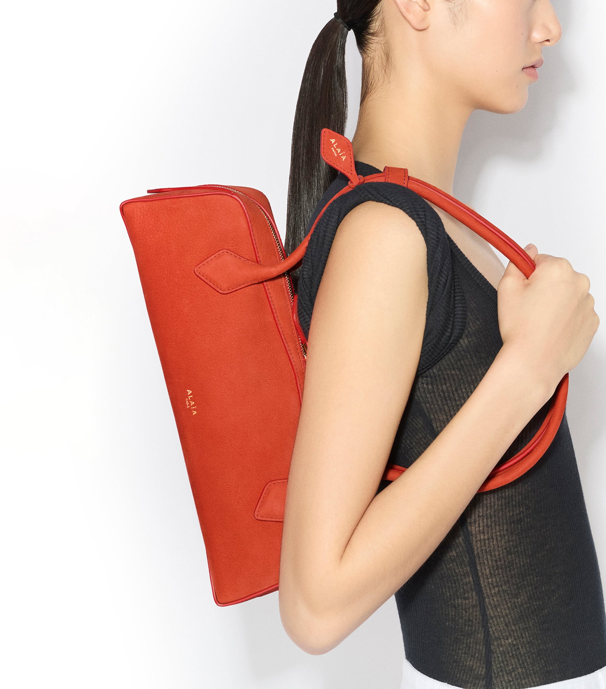 Alaïa Medium Suede Le Teckel Shoulder Bag Orange Brule Image 2