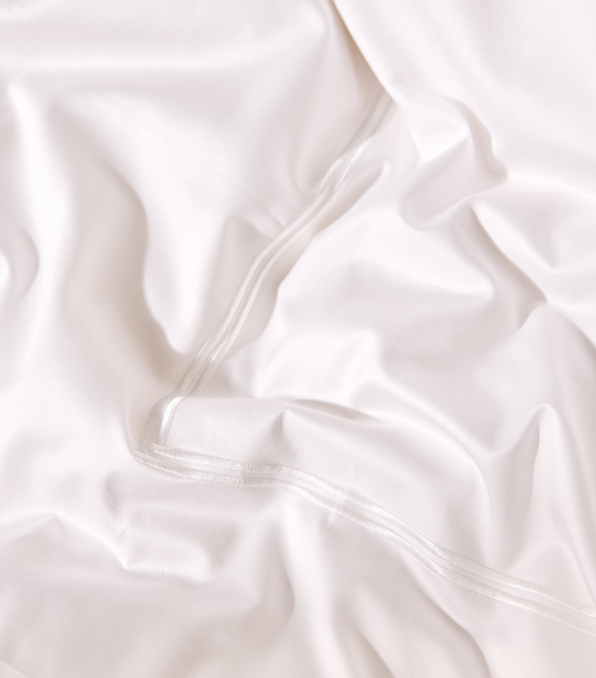 Pendle Double Duvet Cover (200cm x 200cm) WHITE Image 4