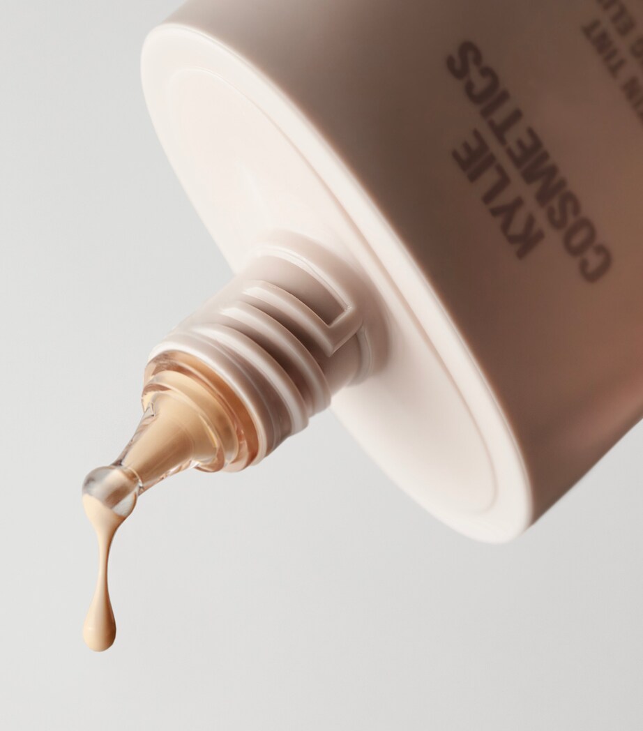 Skin Tint Blurring Elixir Foundation 9W WARM Image 6