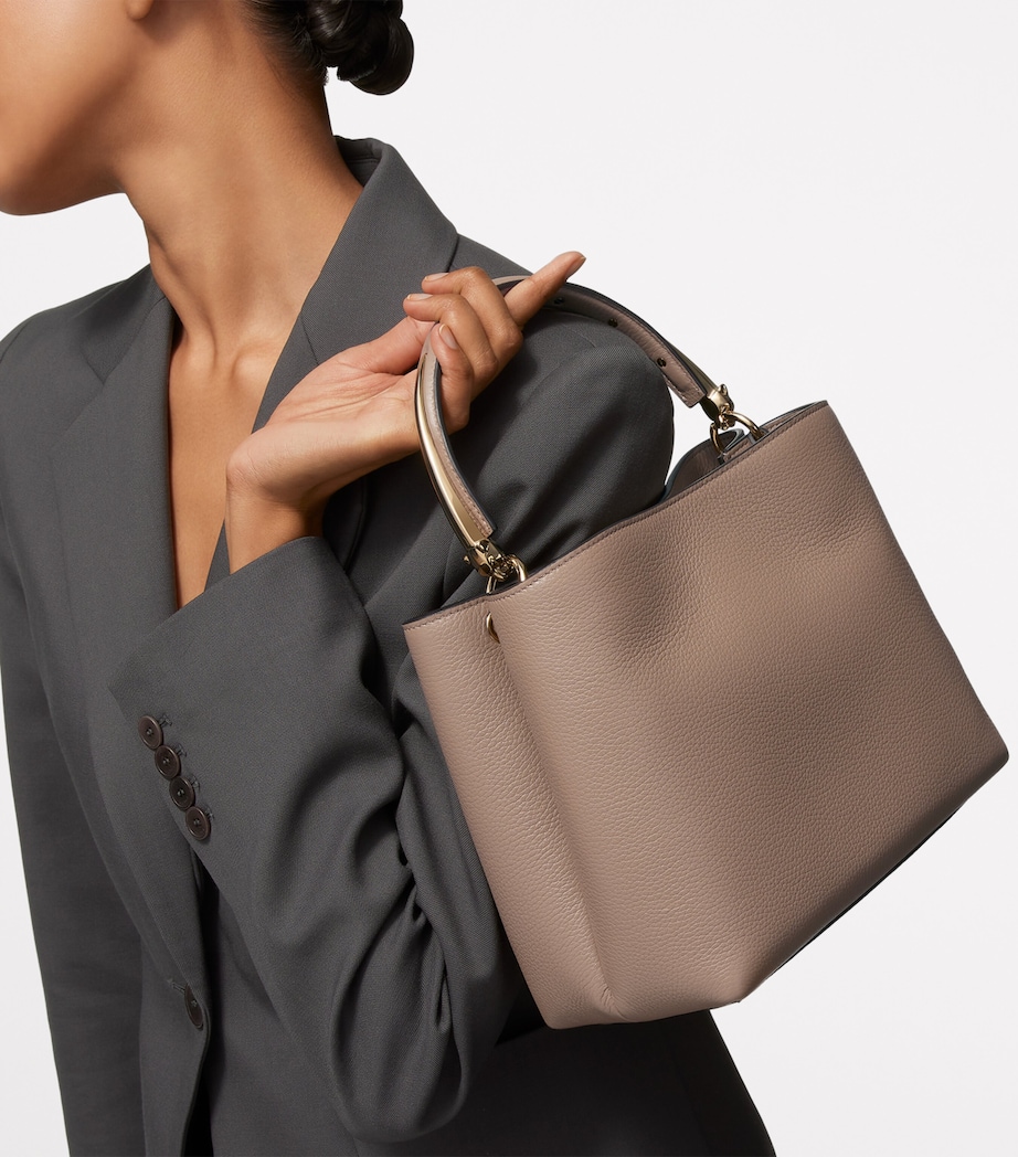 Medium Panthère de Cartier Top-Handle Bag BEIGE Image 7