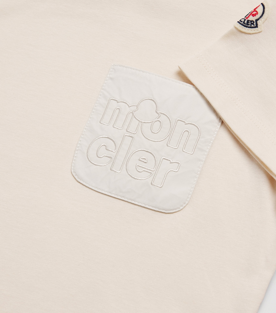 Moncler Enfant Cotton Pocket Logo T-Shirt (4-6 Years) Image 3
