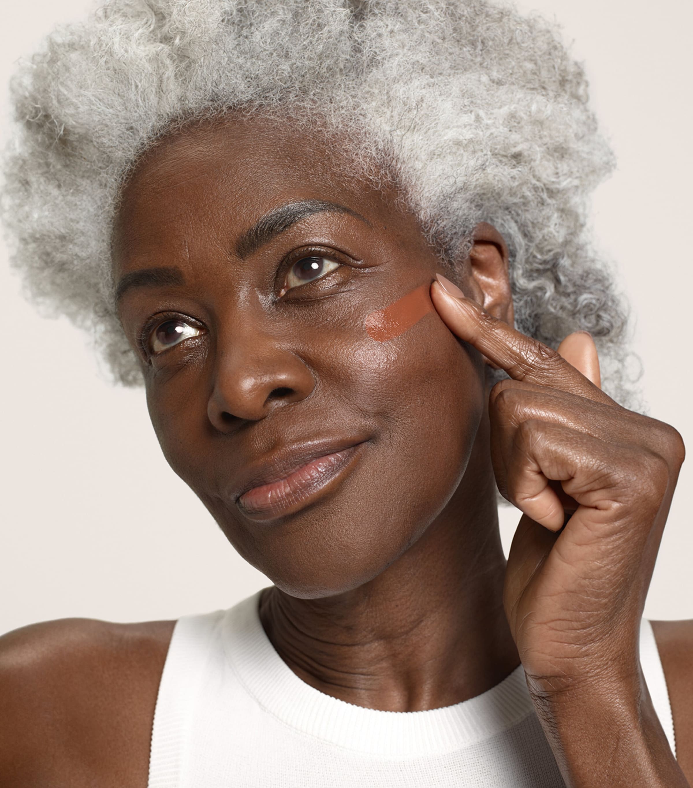 SunsolveMD Tinted Sun Cream SPF 50 (28ml) ONYX PROTECT Image 4