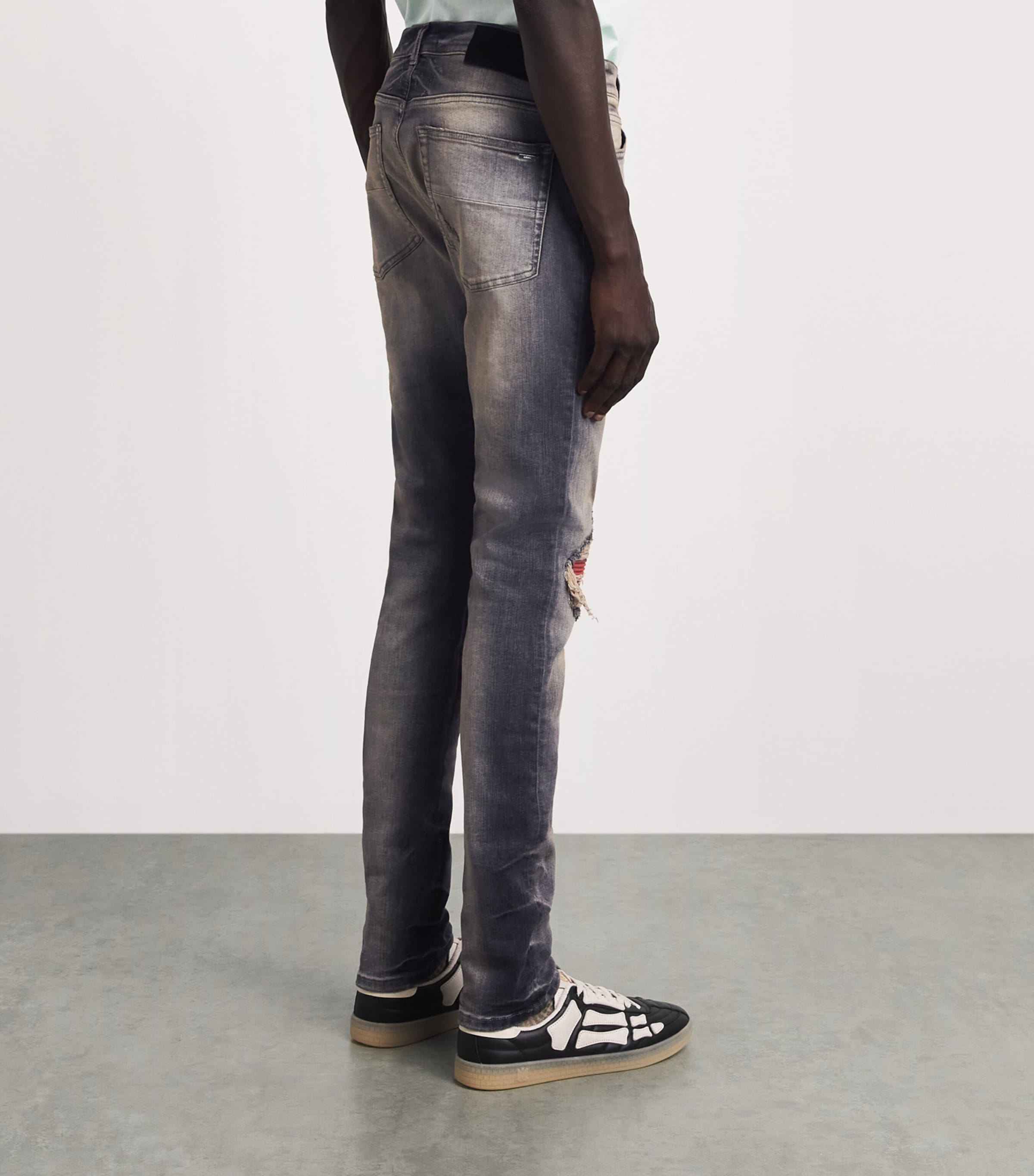 AMIRI Mens Ripped MX1 Skinny Jeans Perfect Antiqu Black Image 5