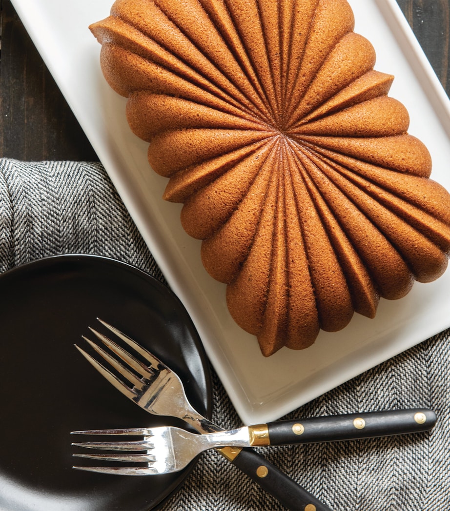 Classic Fluted Loaf Pan (15cm) GOLD Image 2