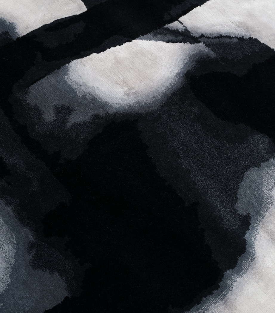 Wool-Silk Solu Night Rug (3.05 x 2.44m) BLACK Image 3