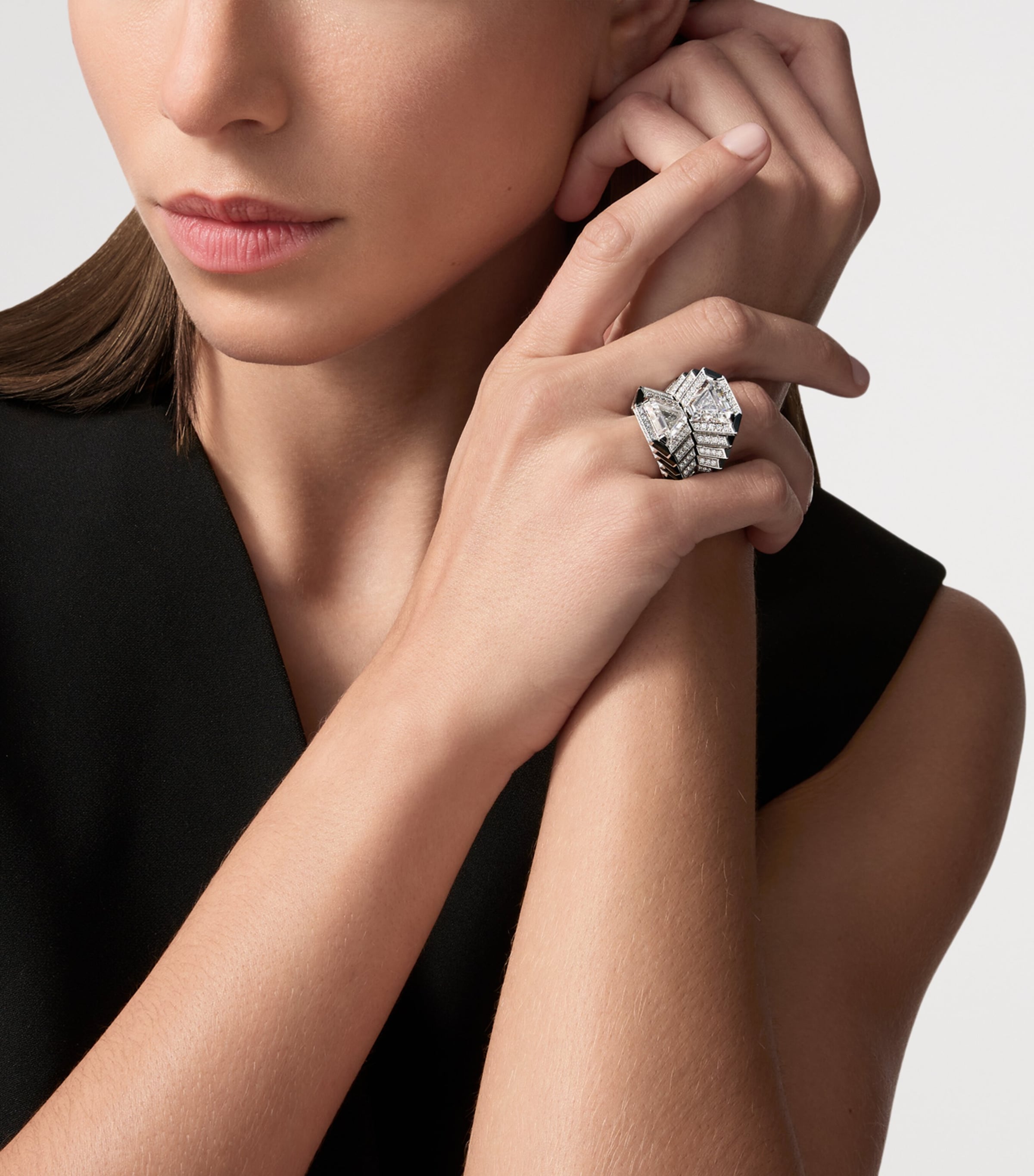 Cartier White Gold, Diamond and Onyx Specula Ring White Gold Image 2